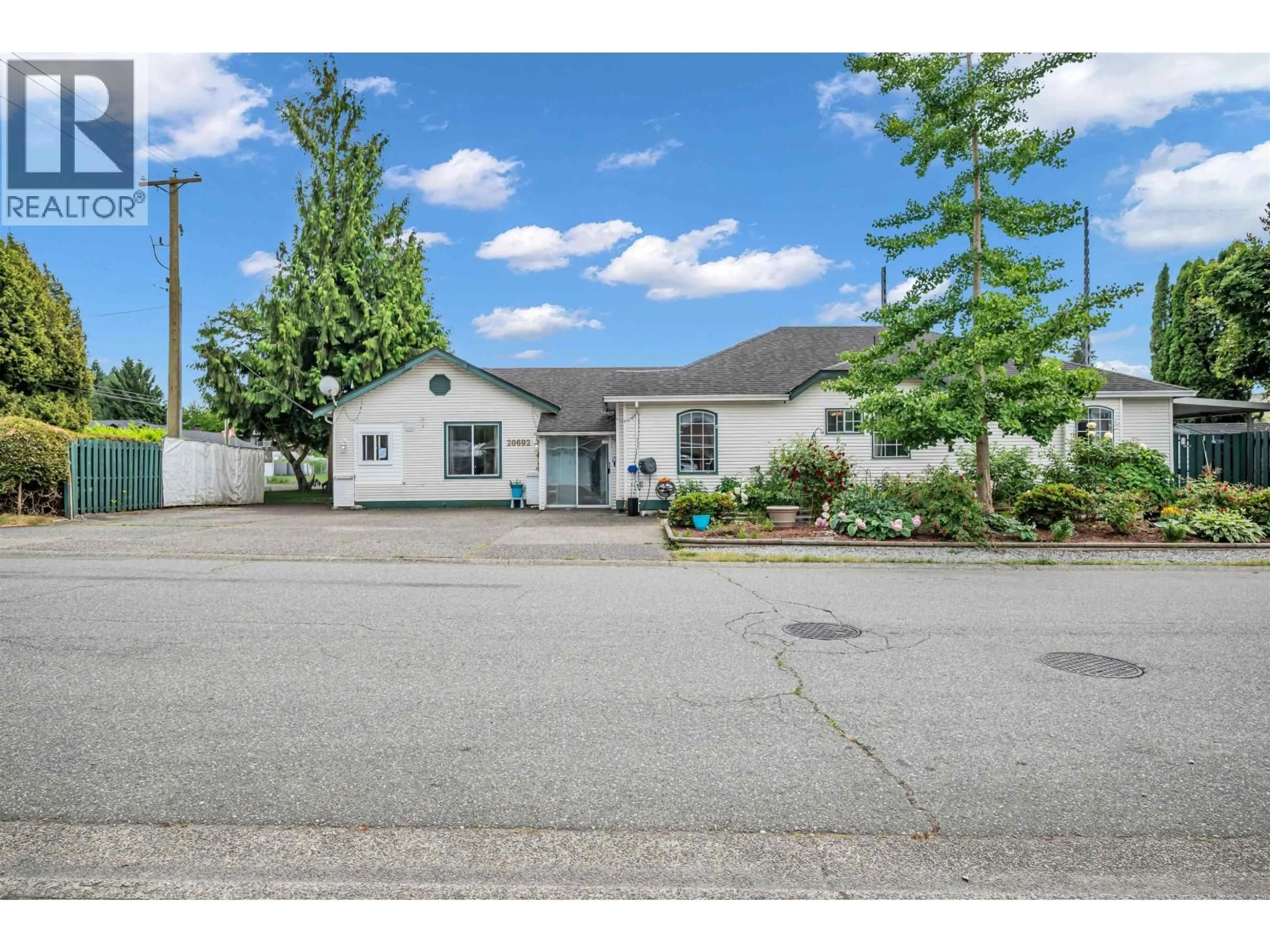Unknown for 20692 RIVER ROAD, Maple Ridge British Columbia V2X0P3