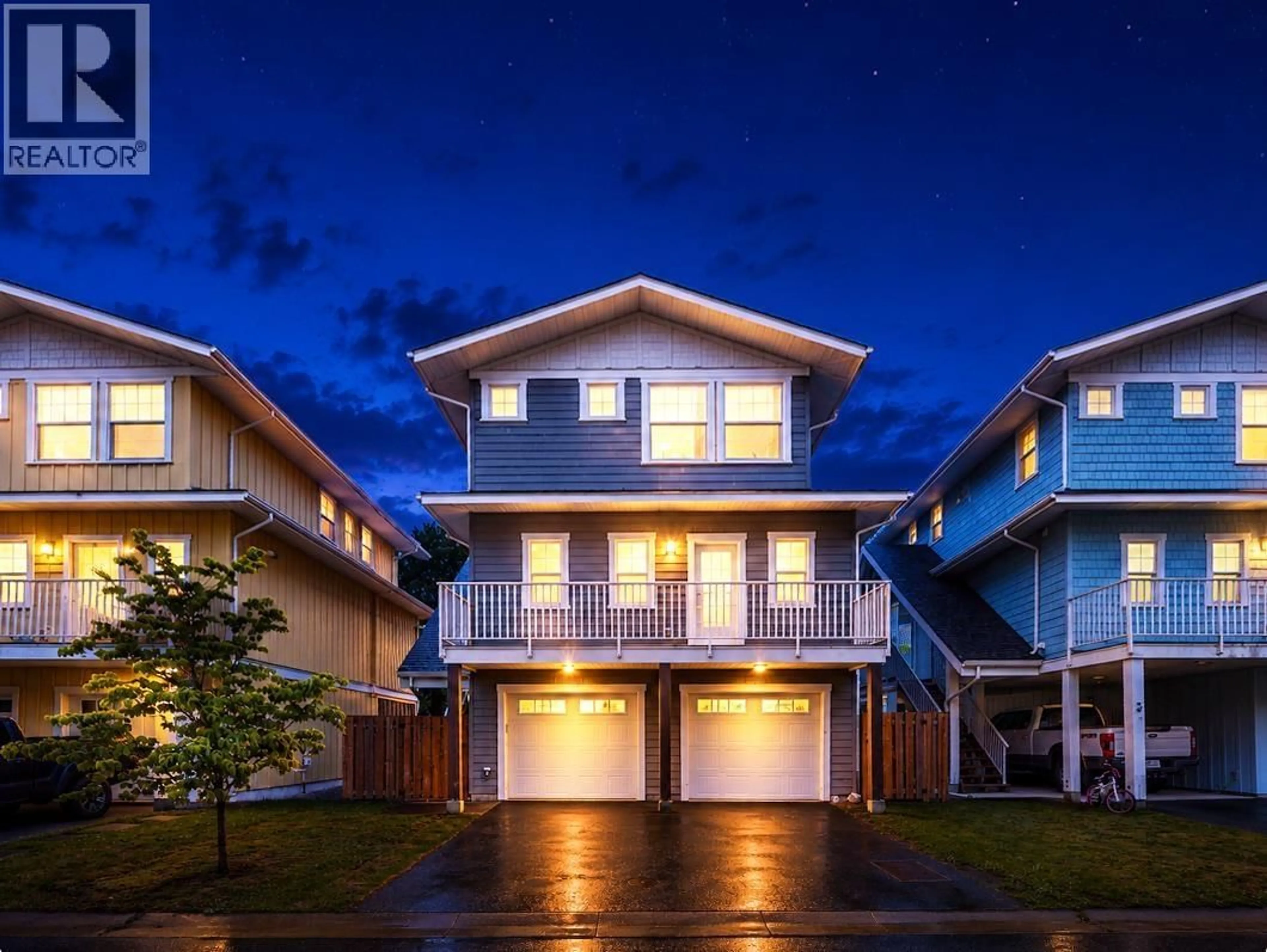 Home with vinyl exterior material, street for 2 - 39885 GOVERNMENT ROAD, Squamish British Columbia V8B0Z2