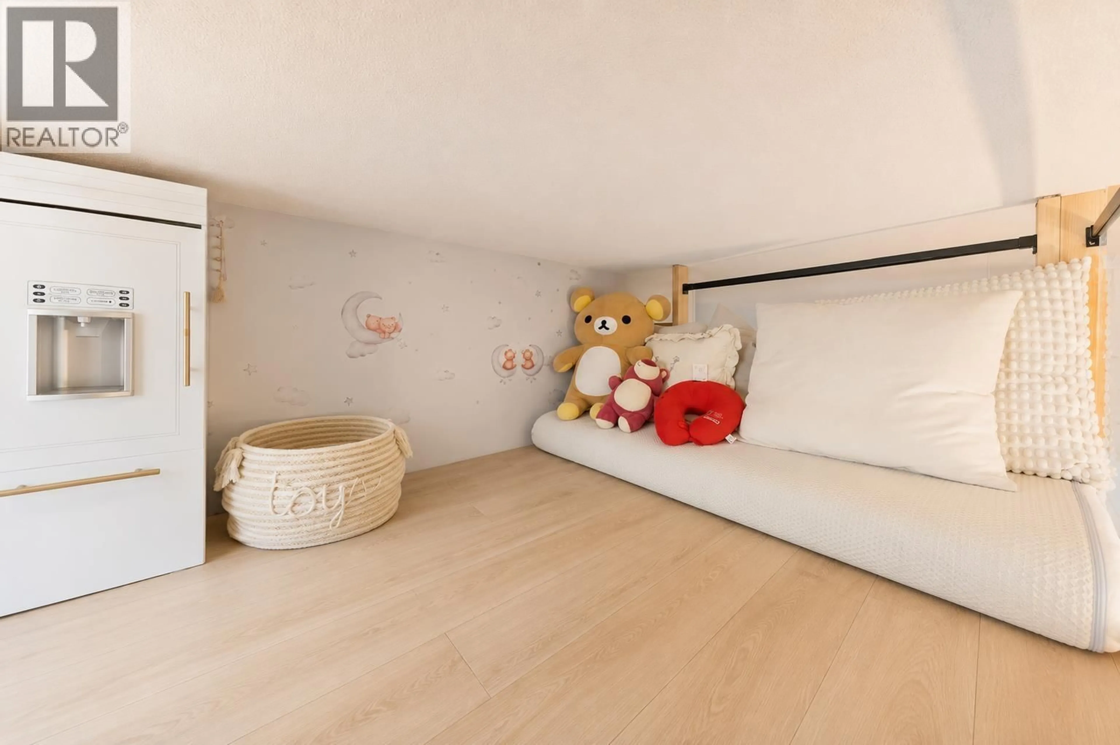 A pic of a room for 101 - 7108 EDMONDS STREET, Burnaby British Columbia V3N4X9