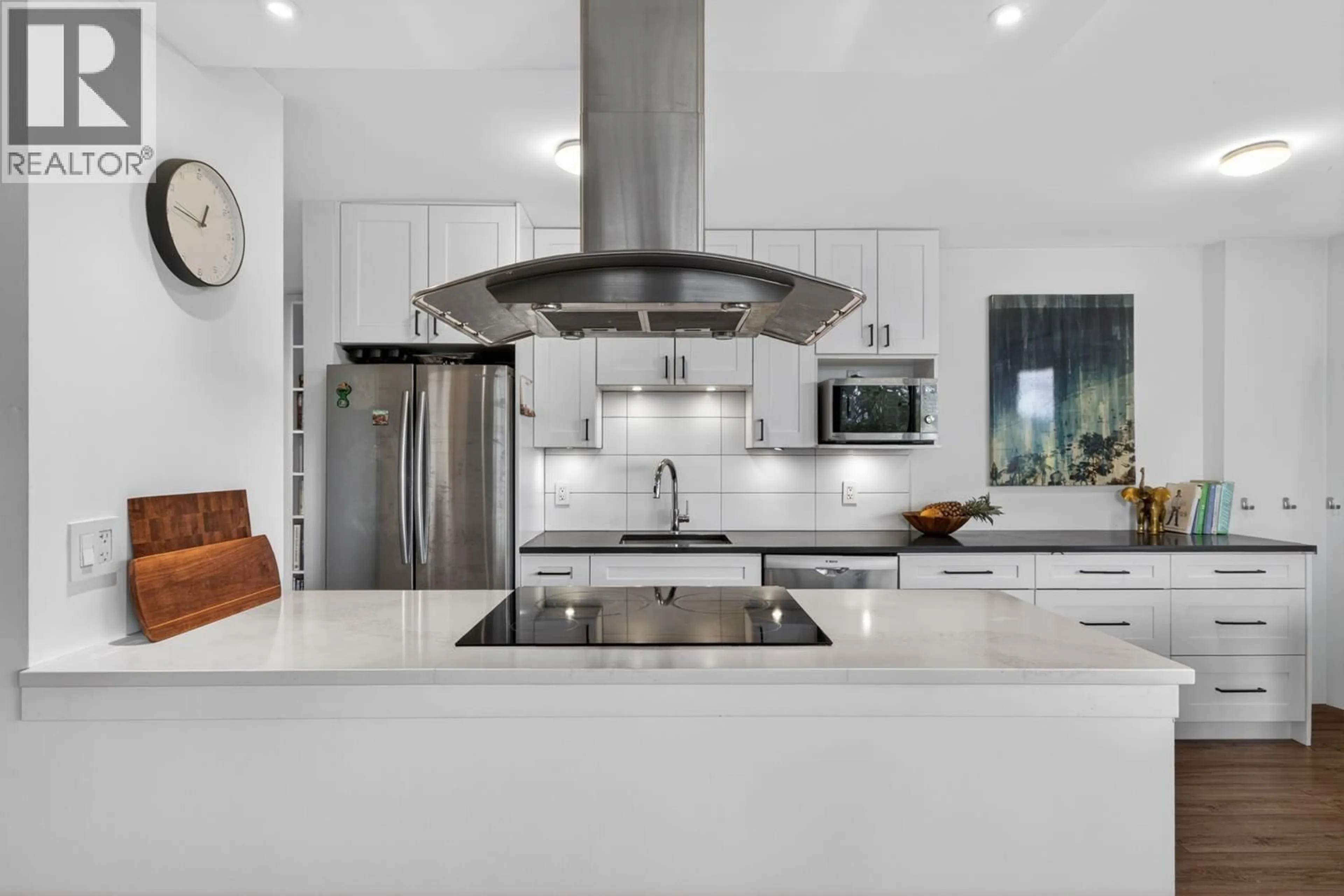 Contemporary kitchen, ceramic/tile floor for 804 - 2041 BELLWOOD AVENUE, Burnaby British Columbia V5B4V5