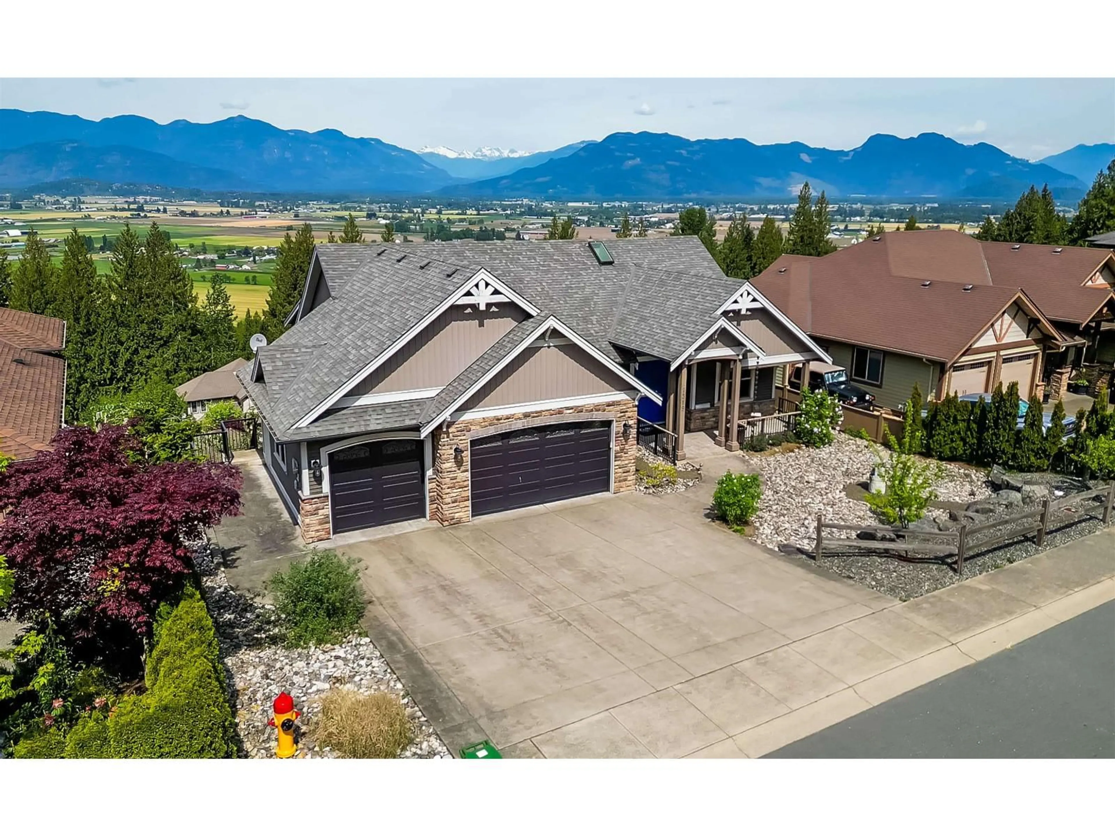 A pic from outside/outdoor area/front of a property/back of a property/a pic from drone, mountain view for 7319 MOUNT THURSTON DRIVE, Chilliwack British Columbia V4Z0A3