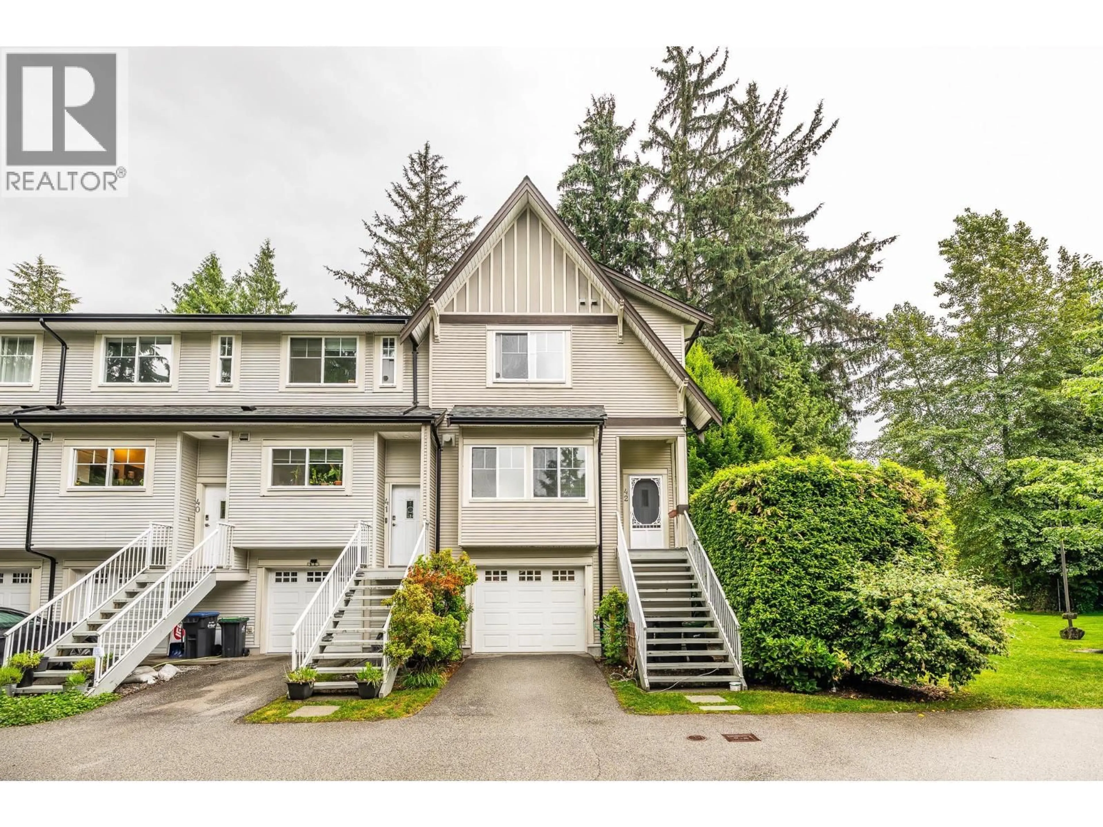 Home with vinyl exterior material, street for 42 - 1800 MAMQUAM ROAD, Squamish British Columbia V8B0J1