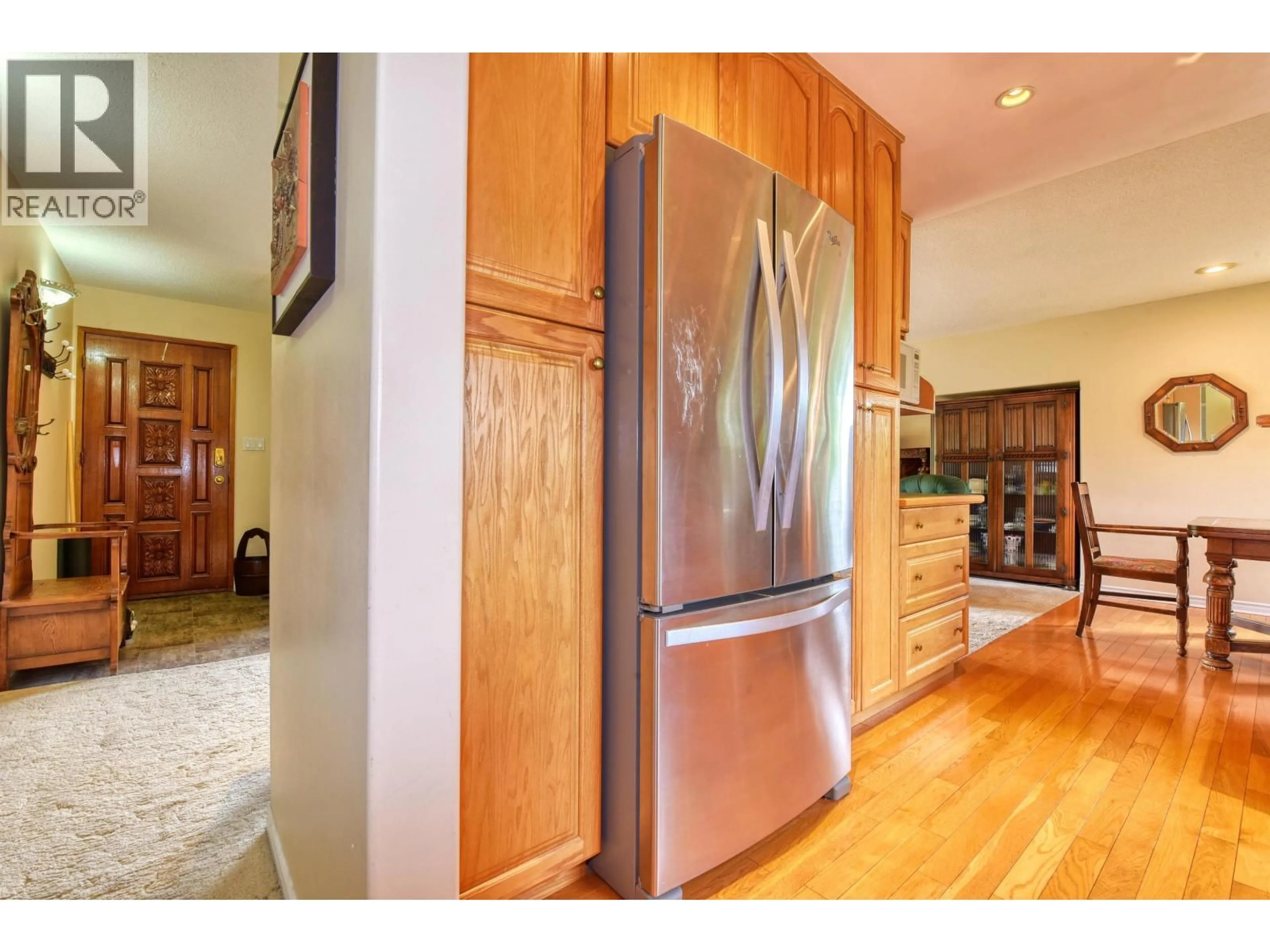 Open concept kitchen, unknown for 1045 NINTH AVENUE, Williams Lake British Columbia V2G2L2