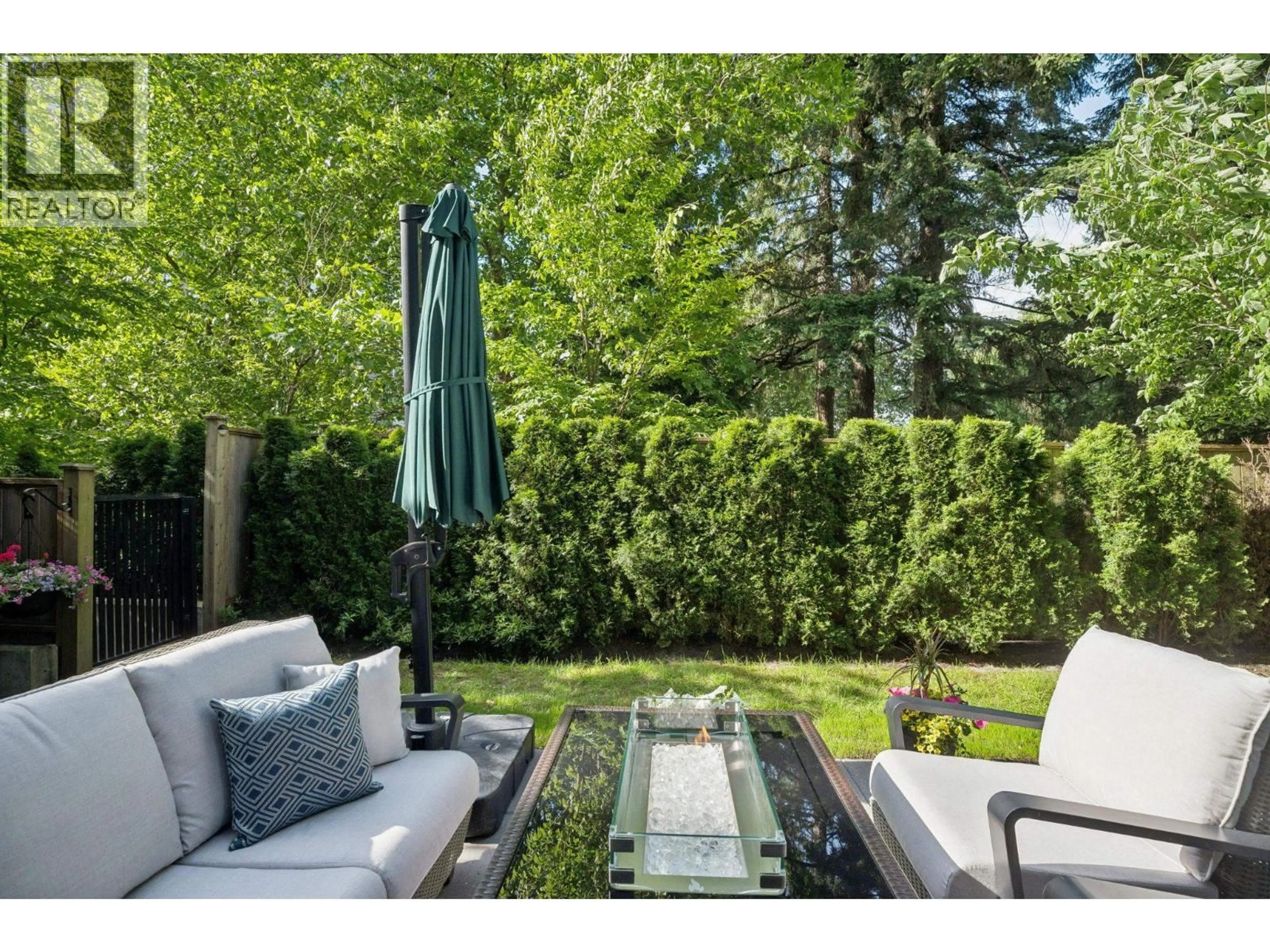 Patio, forest/trees view for 101 - 5883 BARKER AVENUE, Burnaby British Columbia V5H0G4