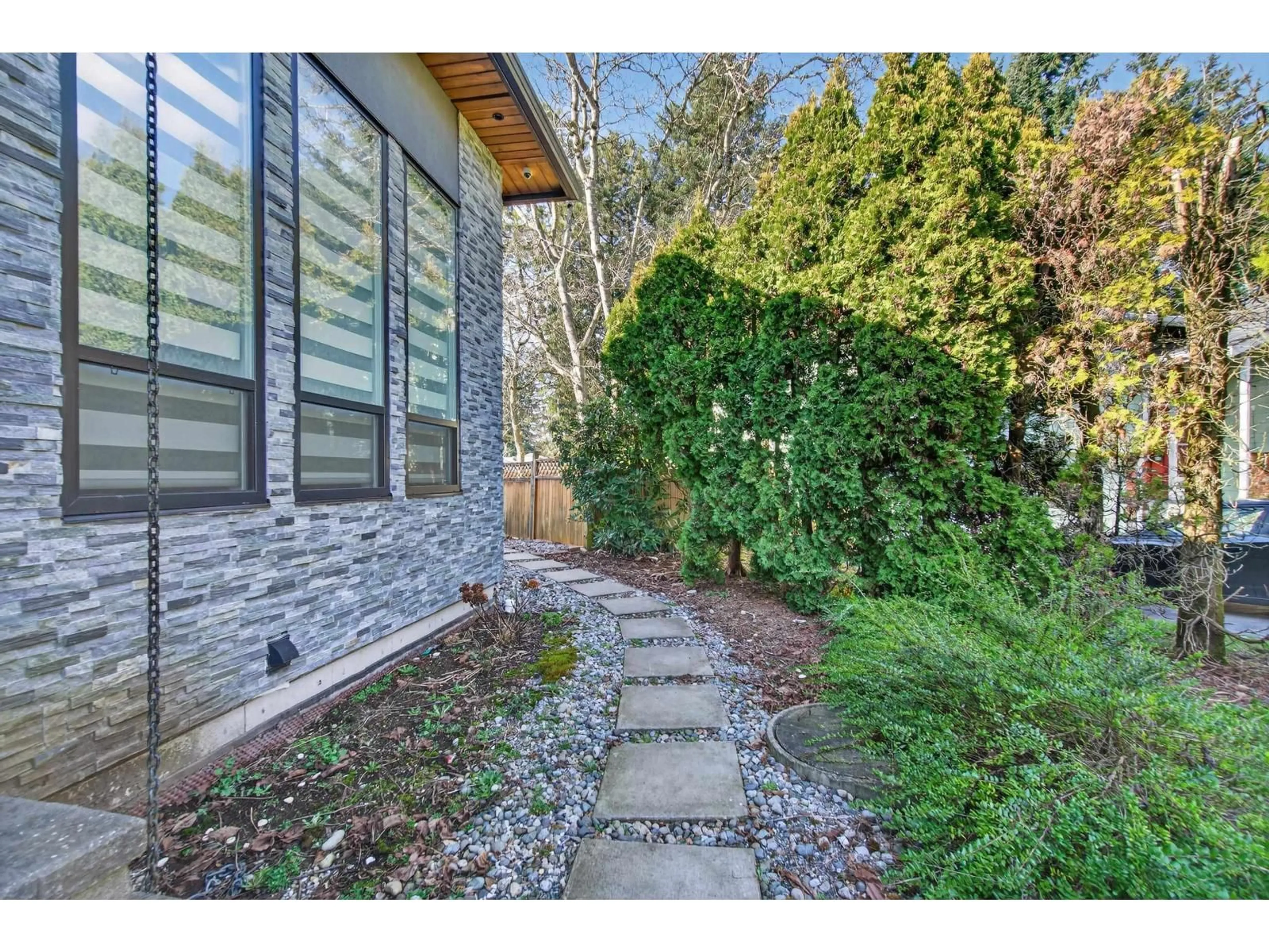 Indoor entryway for 11890 GILMOUR CRESCENT, Delta British Columbia V4C1L1