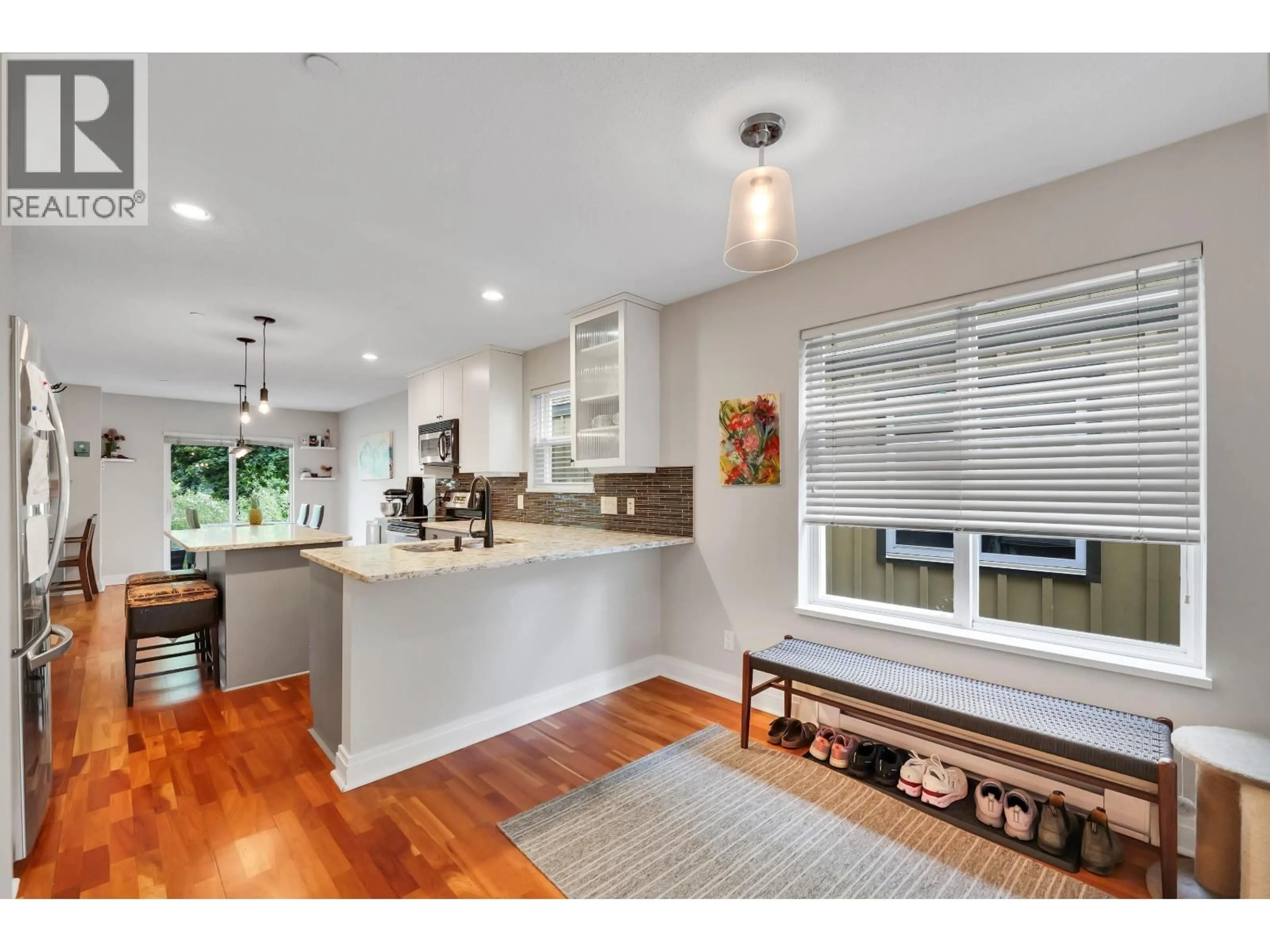 Open concept kitchen, unknown for 53 - 41050 TANTALUS ROAD, Squamish British Columbia V8E0M6