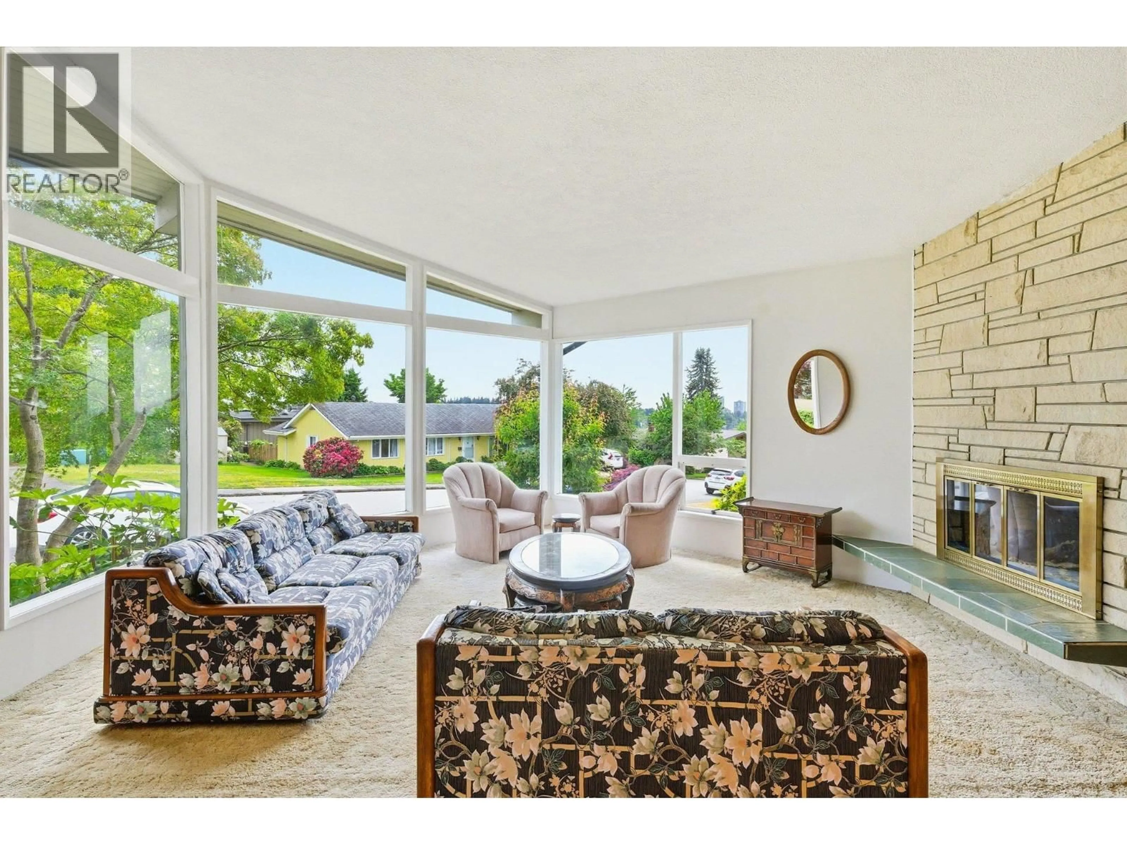 Living room with furniture, ceramic/tile floor for 129 RICKMAN PLACE, New Westminster British Columbia V3L4P8