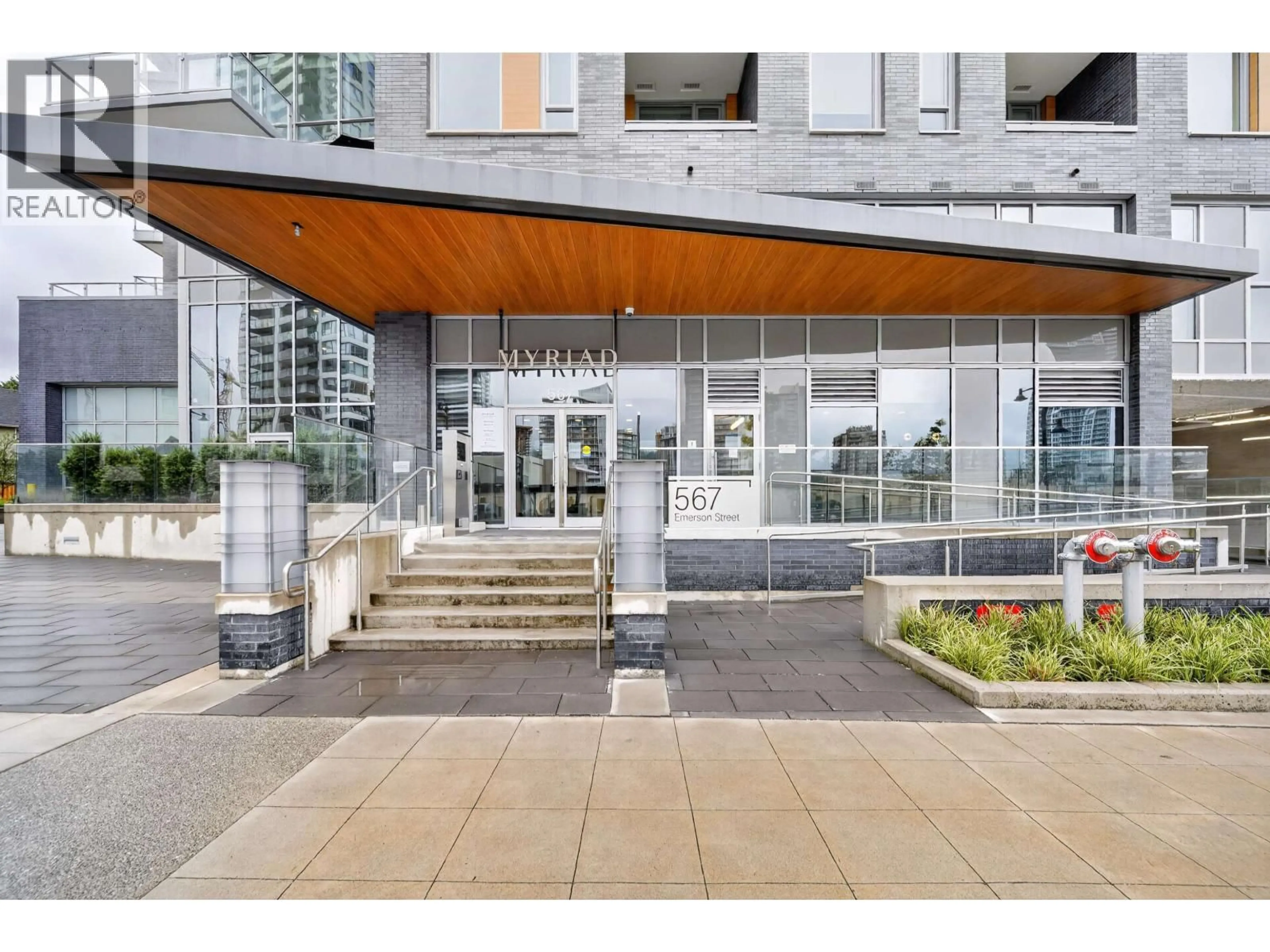 Indoor foyer for 2108 - 567 EMERSON STREET, Coquitlam British Columbia V3J0M8
