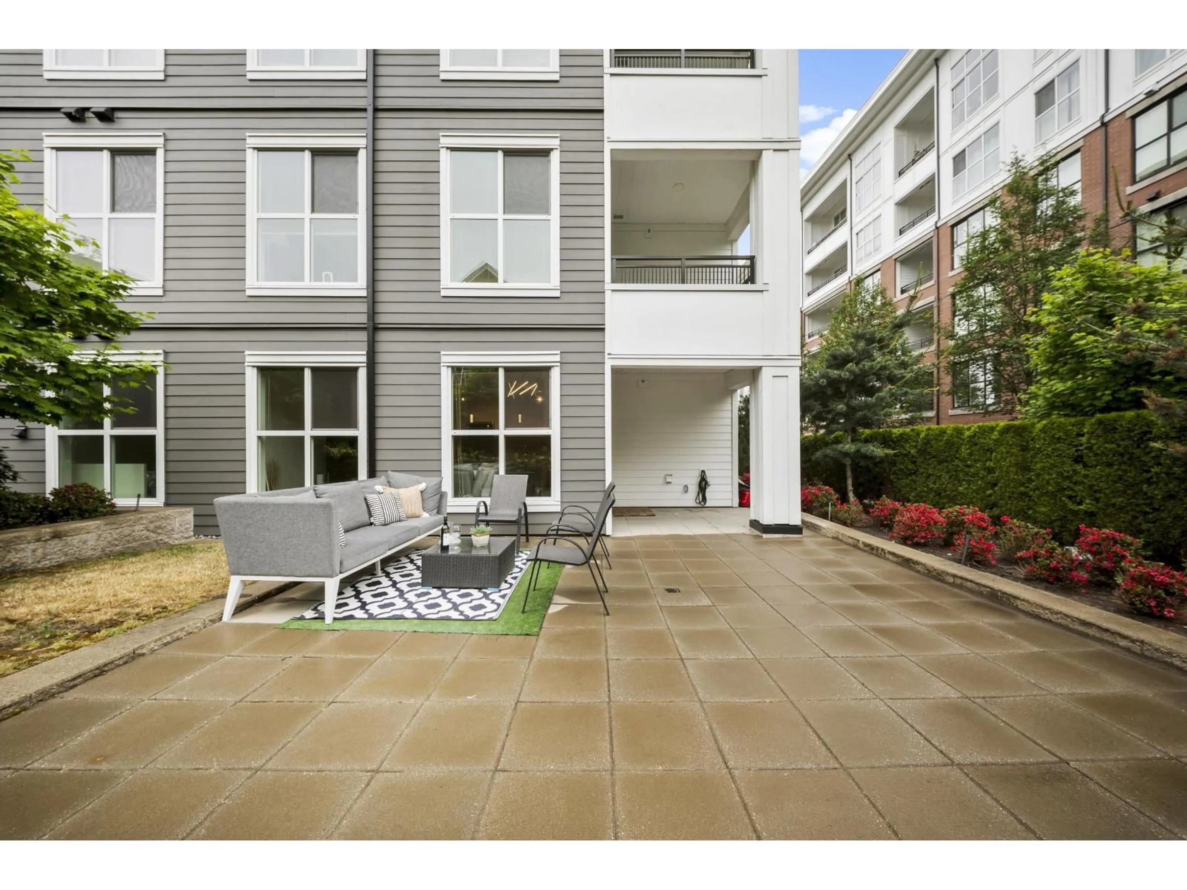 Patio, street for D107 - 8150 207 STREET, Langley British Columbia V2Y4J5