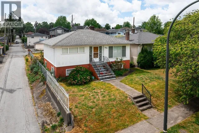 3678 25TH AVENUE, Vancouver 3