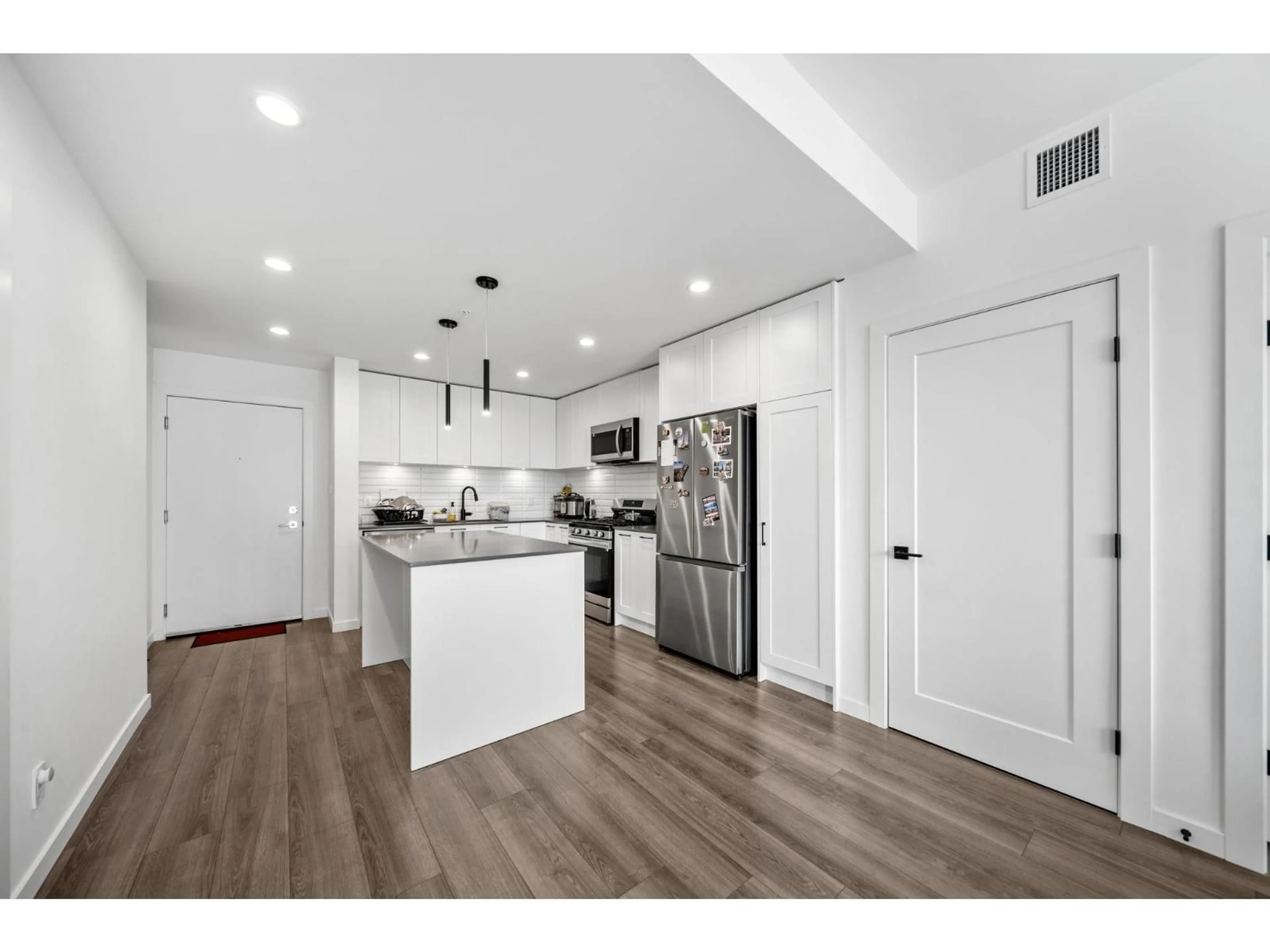 Open concept kitchen, unknown for B315 - 20078 85 AVENUE, Langley British Columbia V2Y3Z3