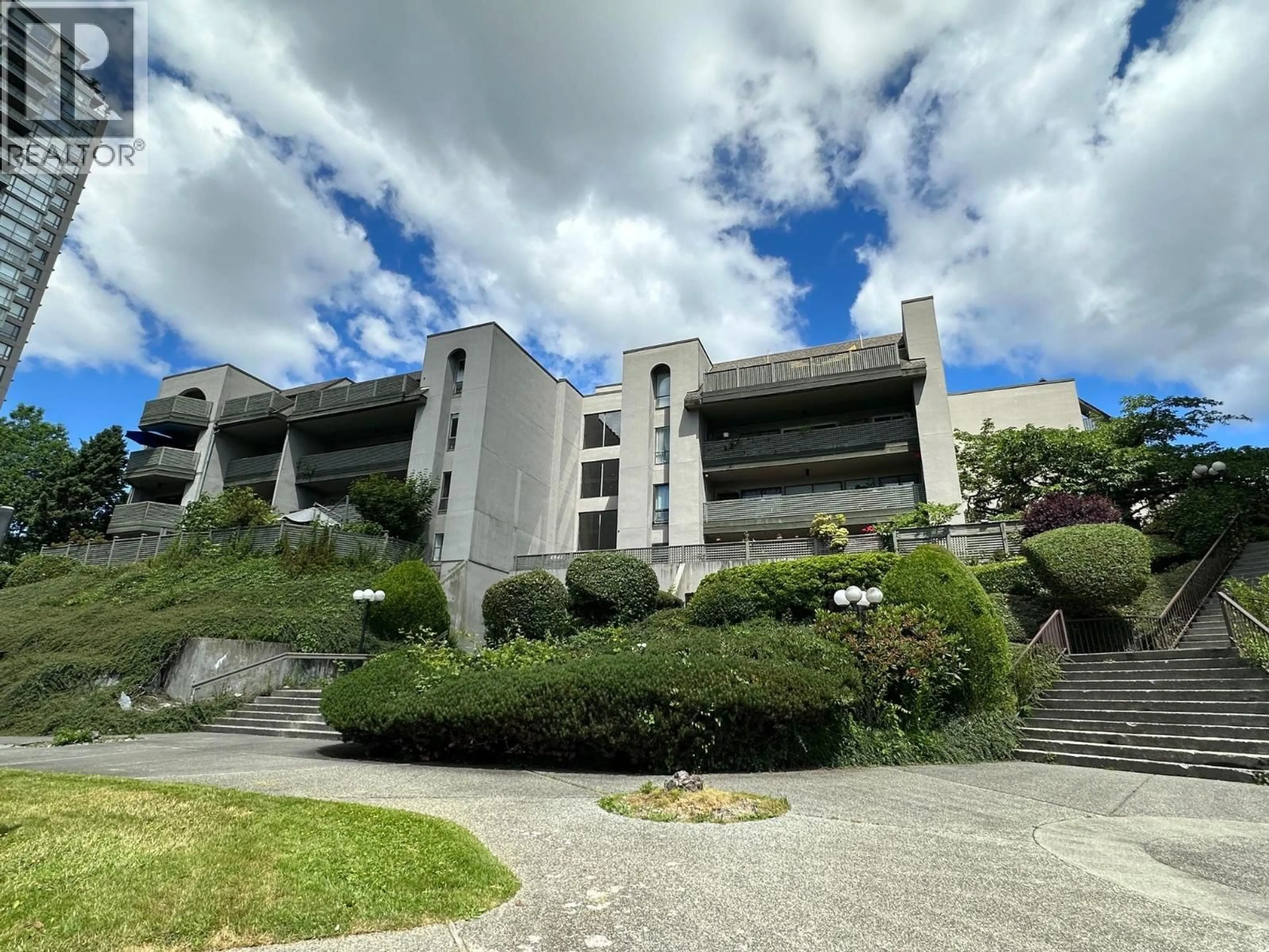 A pic from outside/outdoor area/front of a property/back of a property/a pic from drone, building for 401 - 4941 LOUGHEED HIGHWAY, Burnaby British Columbia V5B4S6