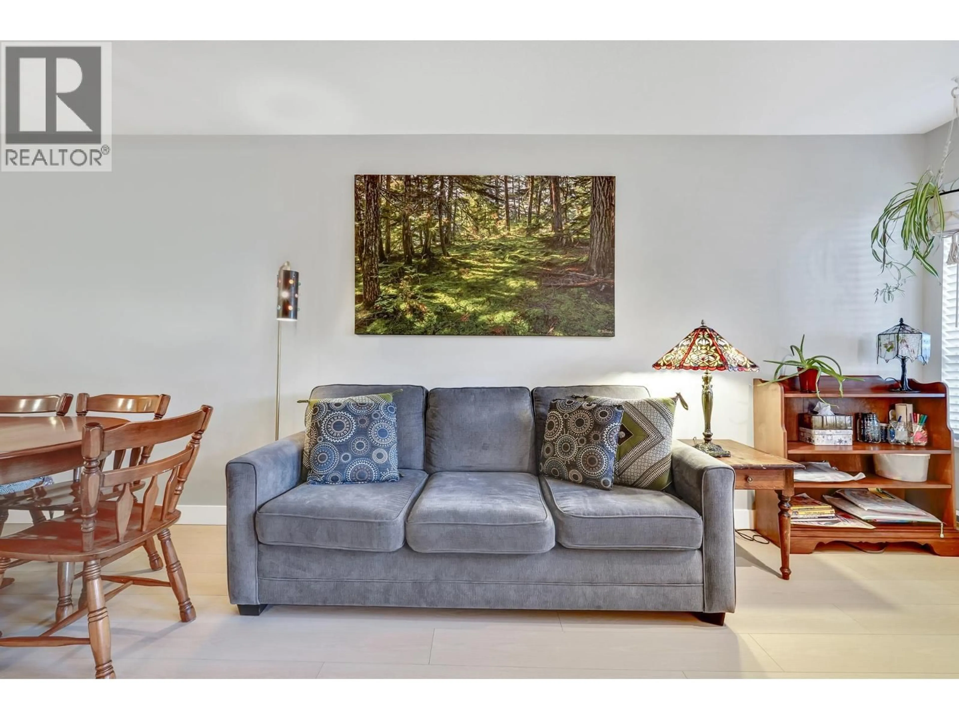 Living room with furniture, unknown for 207 - 1738 FRANCES STREET, Vancouver British Columbia V5L1Z6
