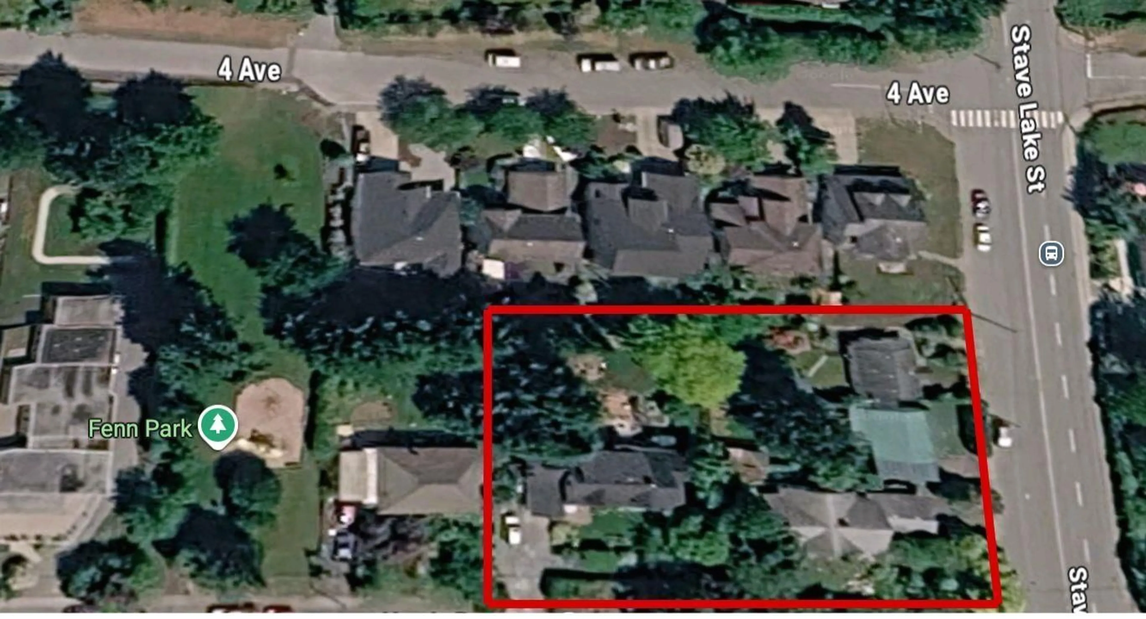 A pic from outside/outdoor area/front of a property/back of a property/a pic from drone, street for 33613 3RD AVENUE, Mission British Columbia V2V1P8