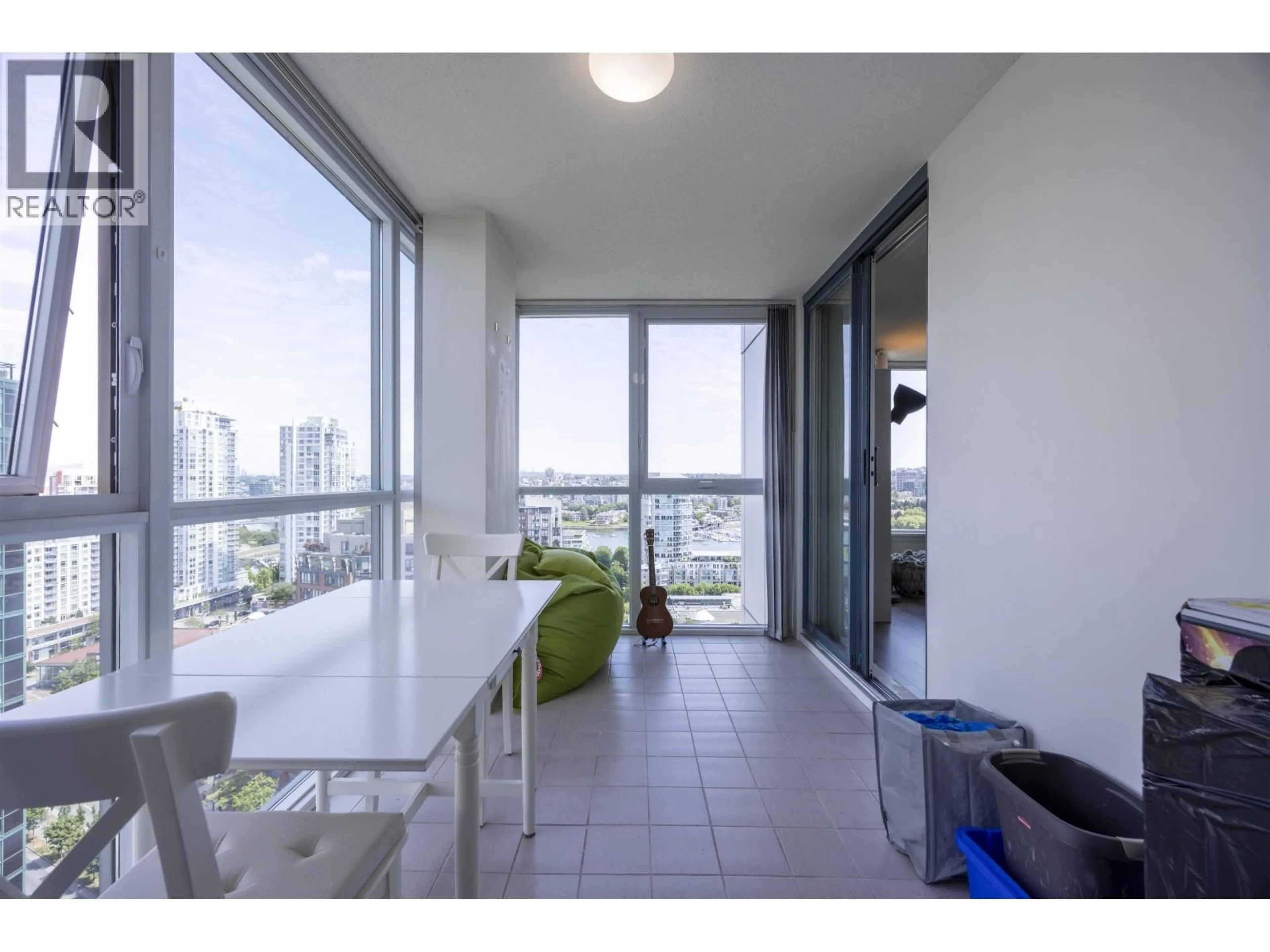 Unknown for 2505 - 388 DRAKE STREET, Vancouver British Columbia V6B6A8
