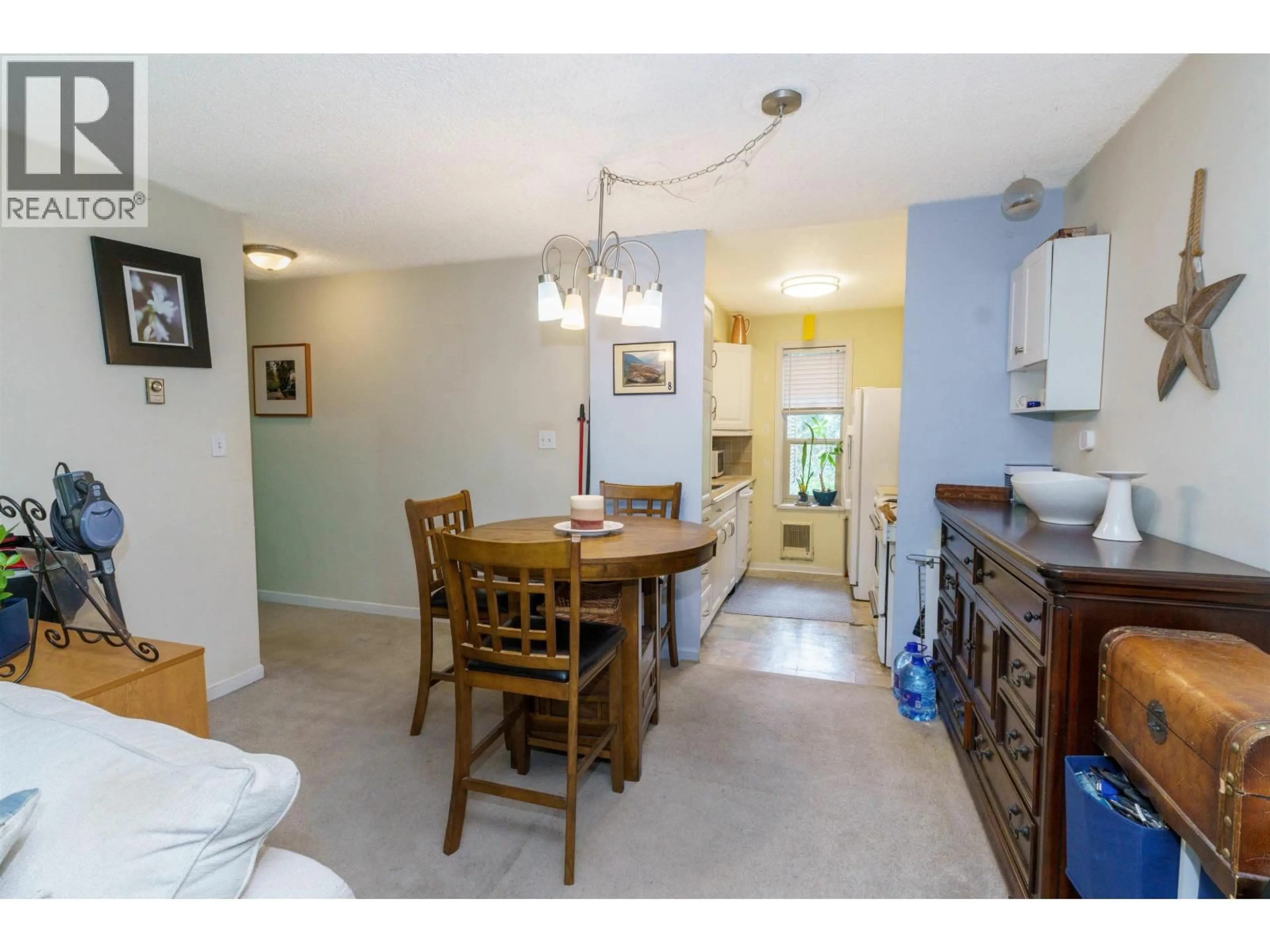 Dining room, unknown for 606 - 9867 MANCHESTER DRIVE, Burnaby British Columbia V3N4P6