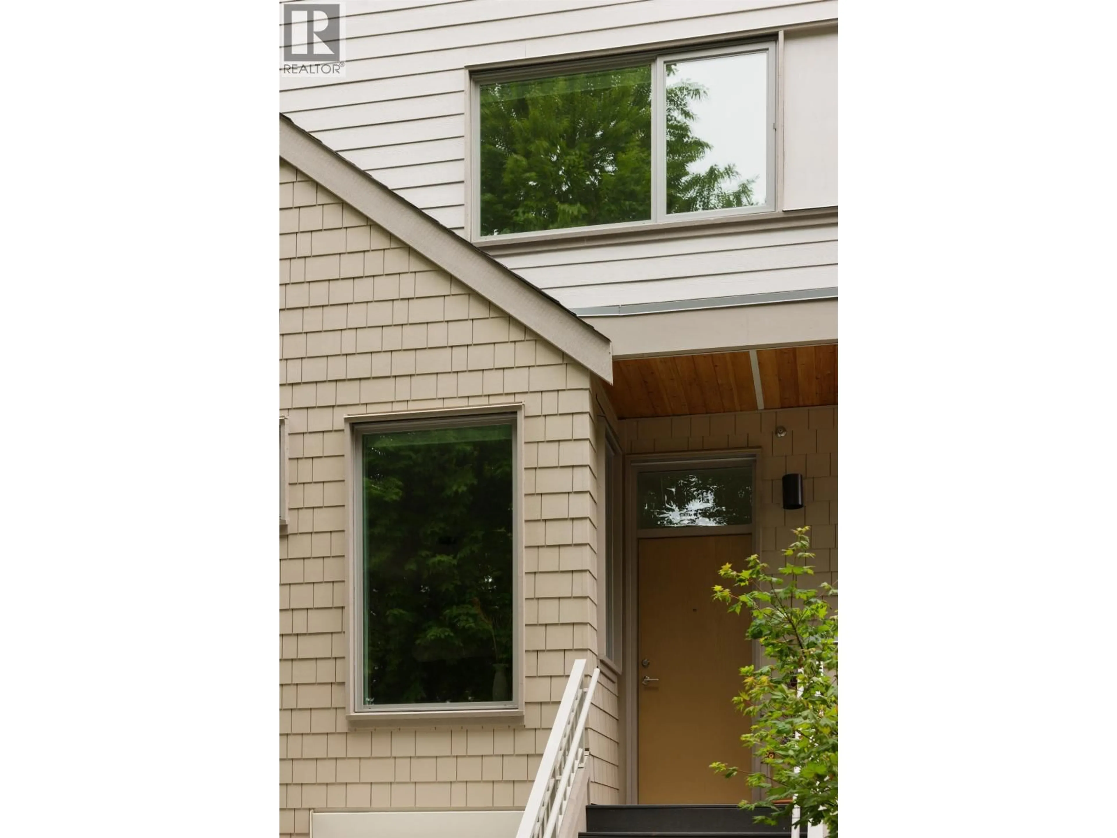Home with brick exterior material, street for 1 - 595 49TH AVENUE, Vancouver British Columbia V5W2H1