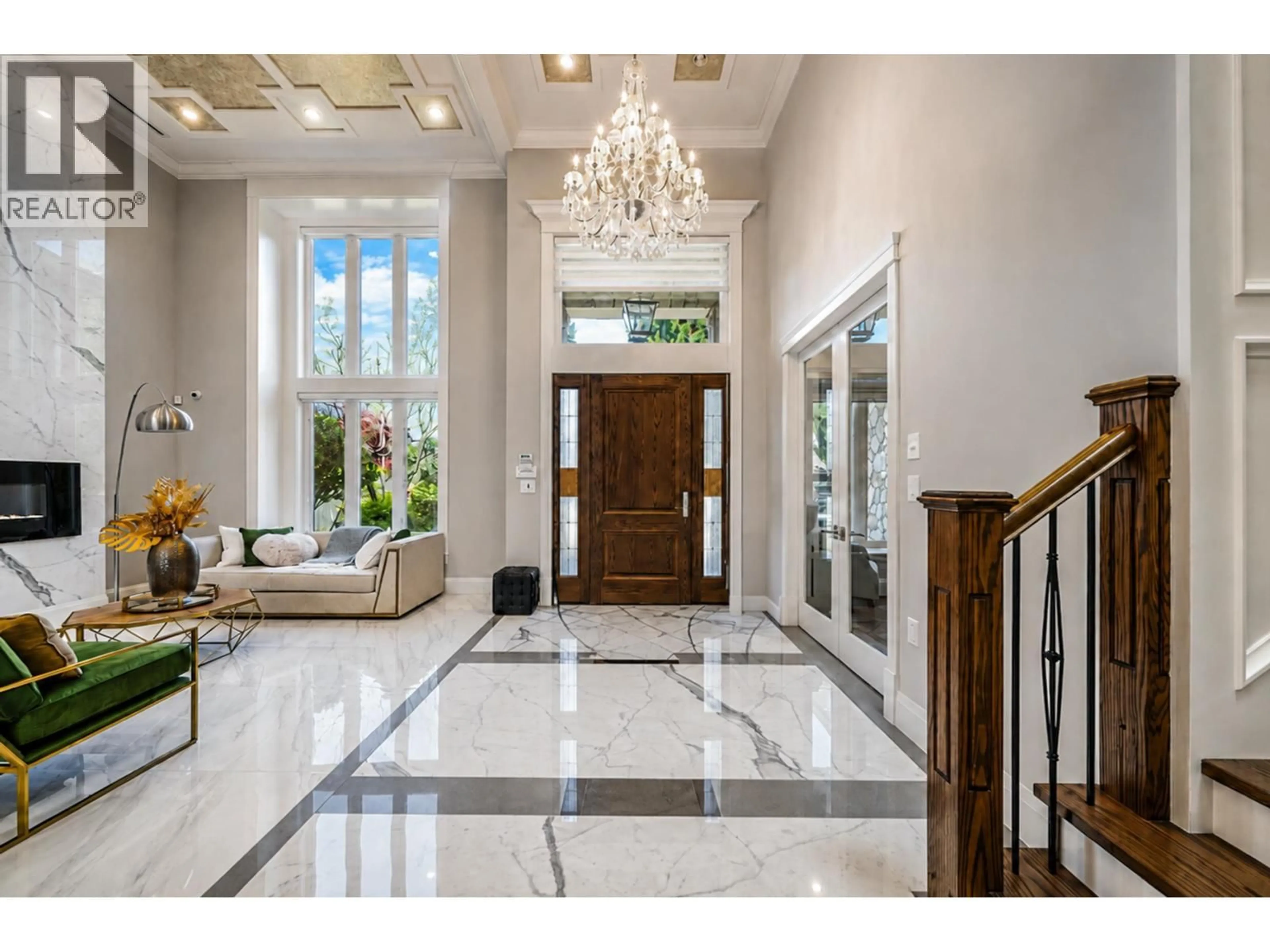 Indoor foyer for 7380 LISMER AVENUE, Richmond British Columbia V6Y2X5