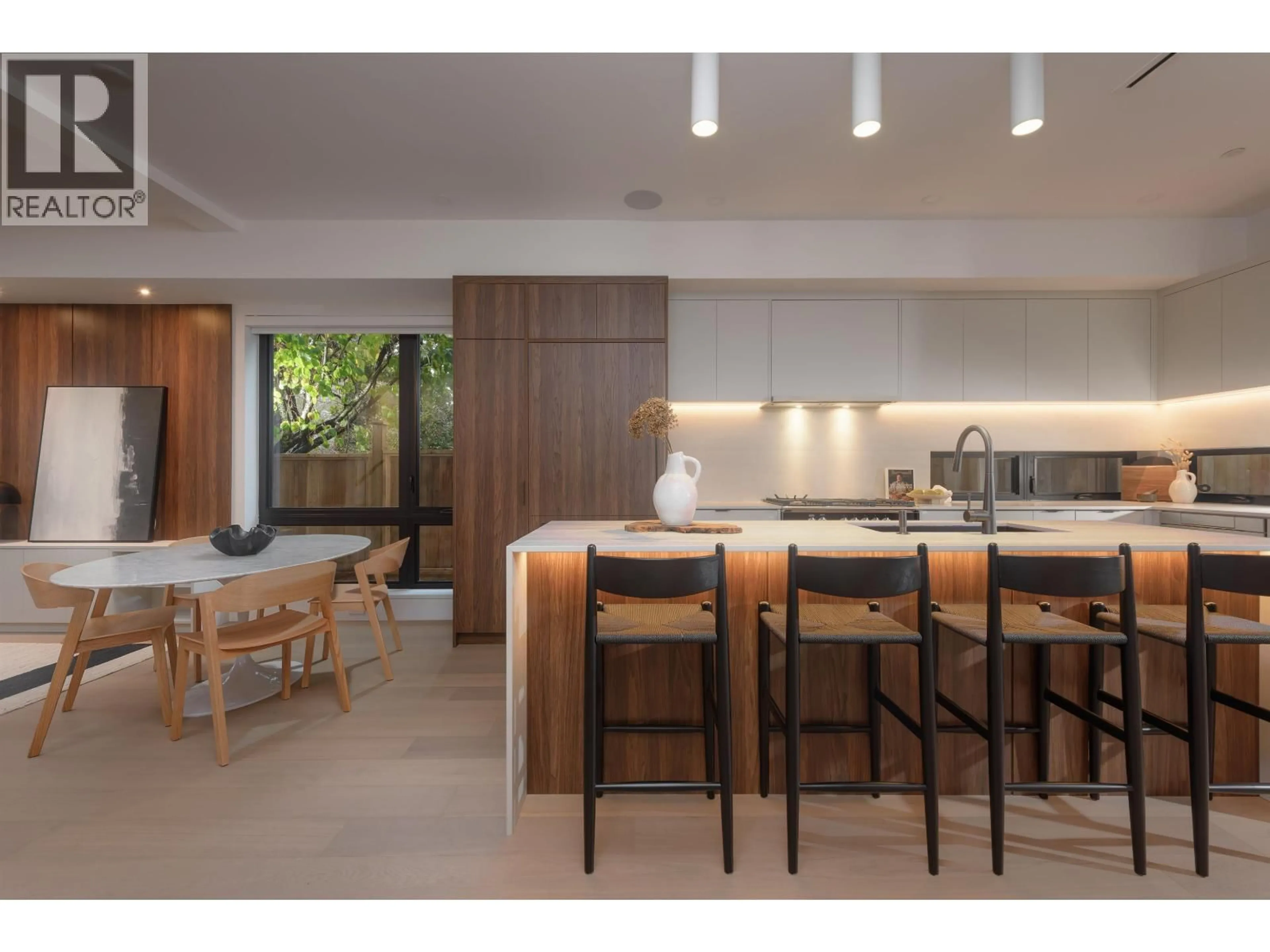 Contemporary kitchen, unknown for 1 - 275 17TH AVENUE, Vancouver British Columbia V5Y1Z9