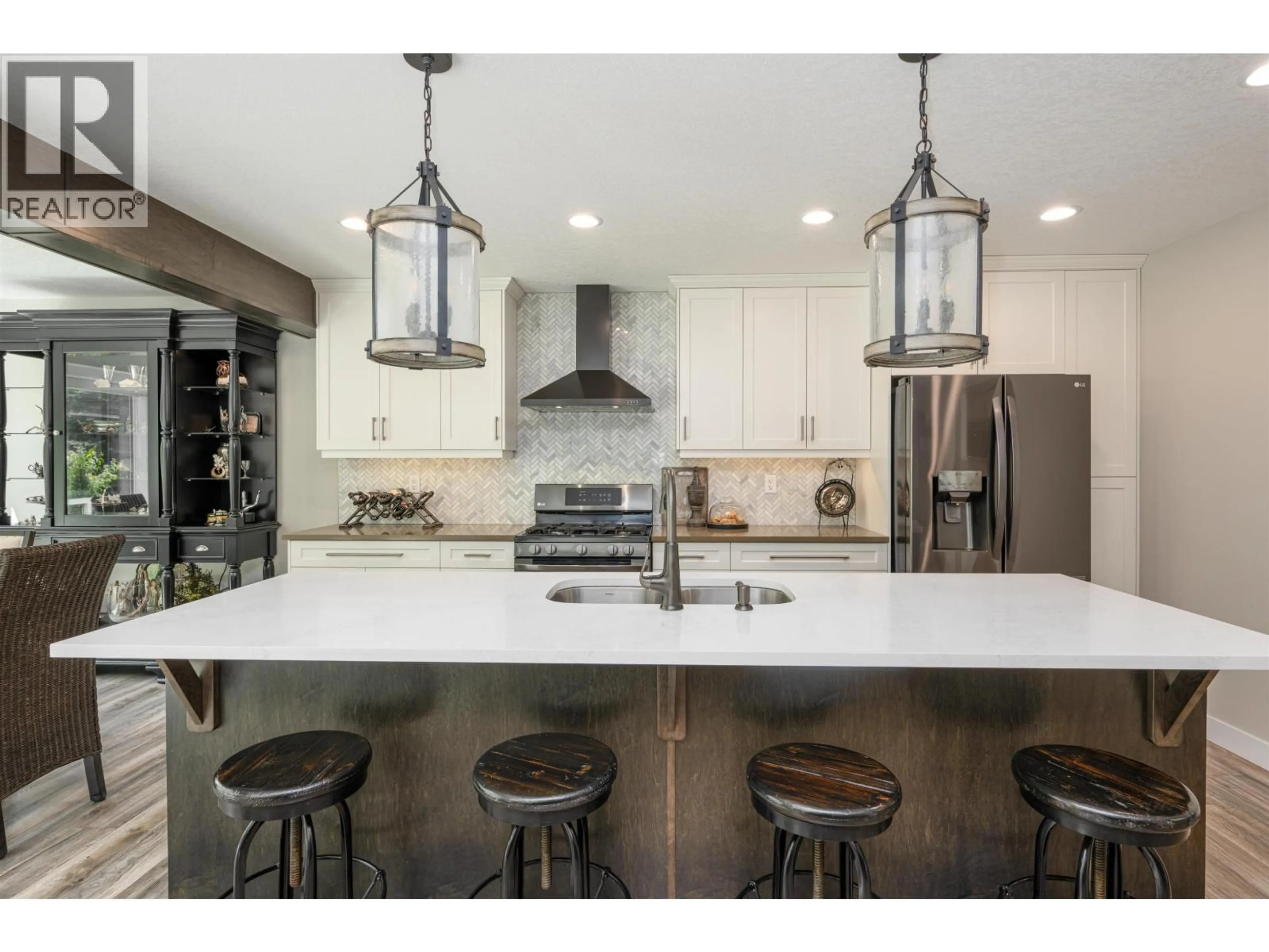 Open concept kitchen, unknown for 8001 STILLWATER CRESCENT, Prince George British Columbia V2N0C2
