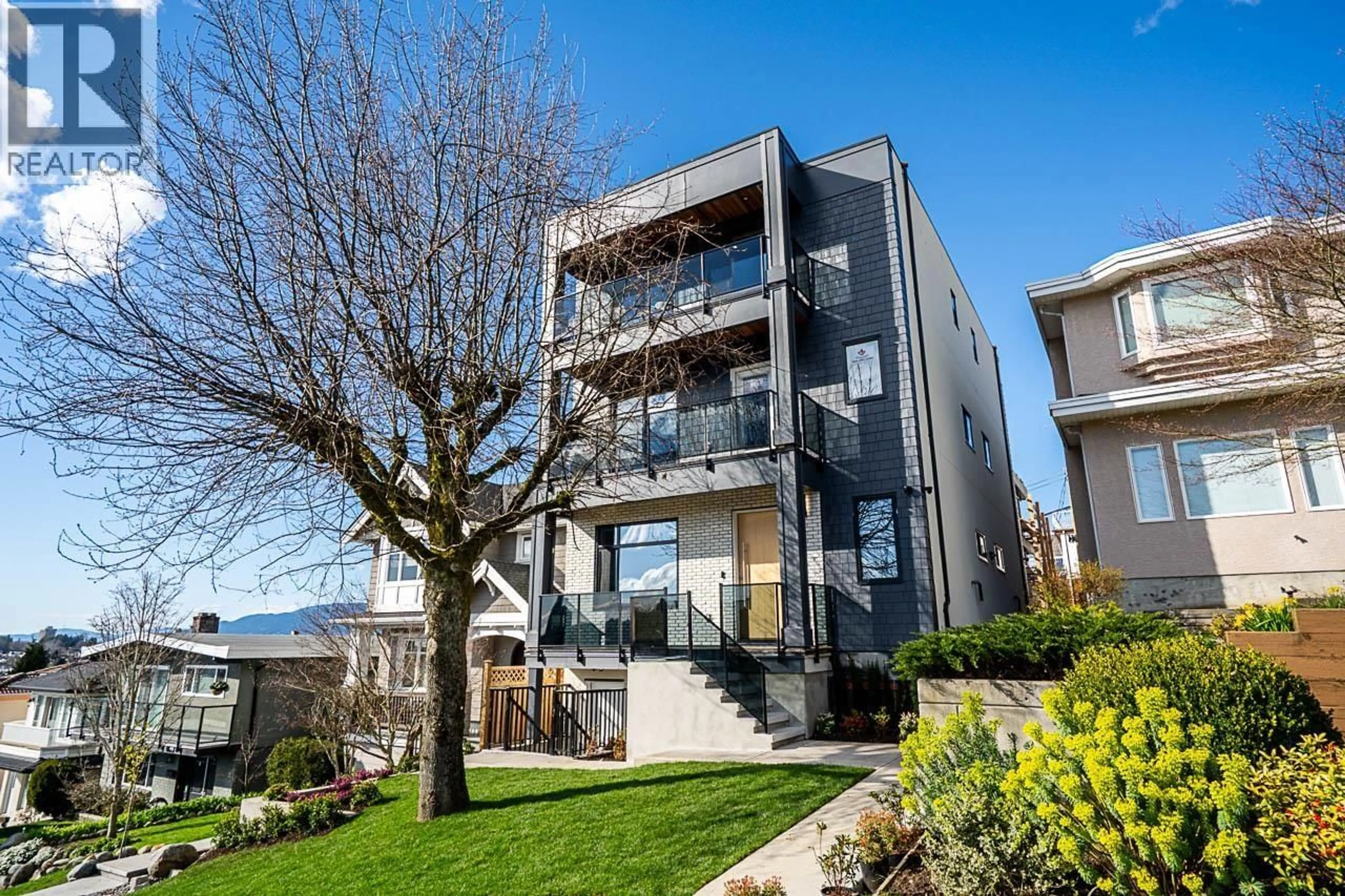 Unknown for 2 - 4875 ALBERT STREET, Burnaby British Columbia V5C2H4