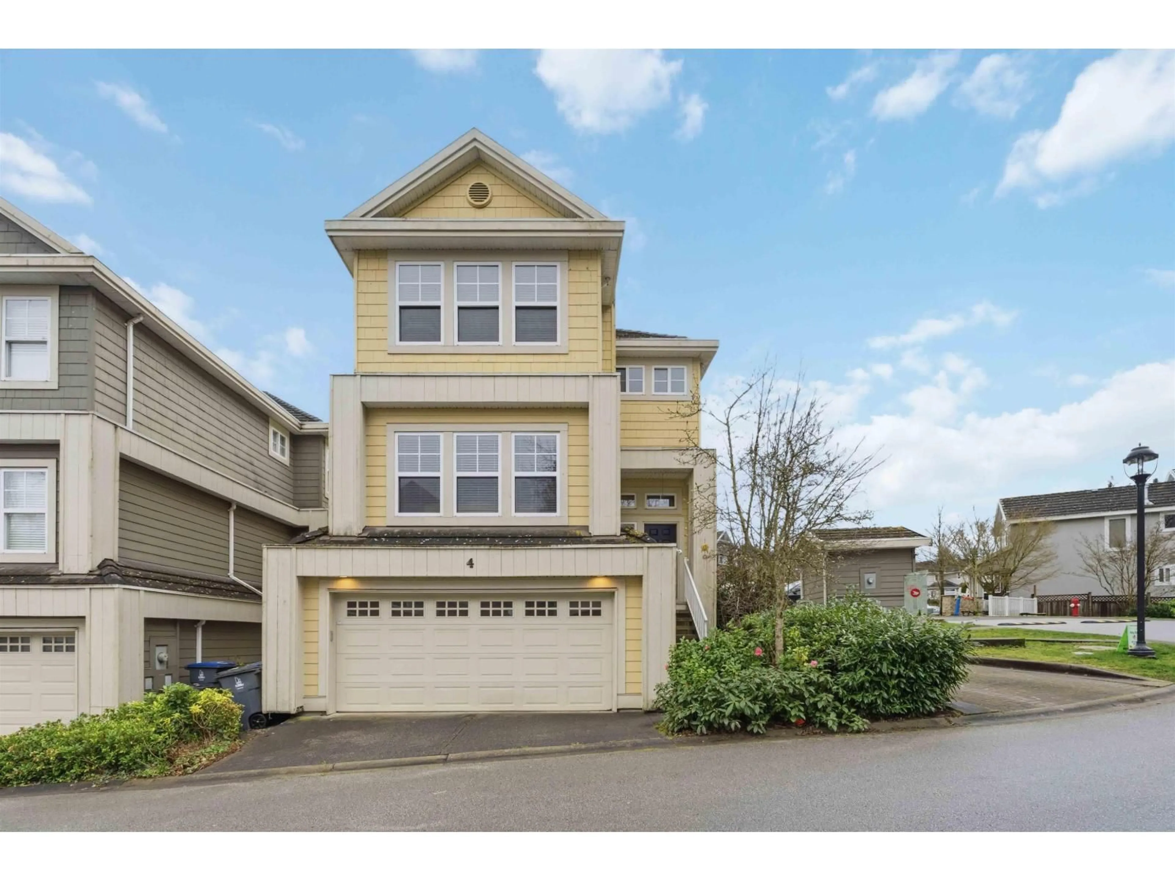 Home with vinyl exterior material, street for 4 - 3495 147A STREET, Surrey British Columbia V4P0C9