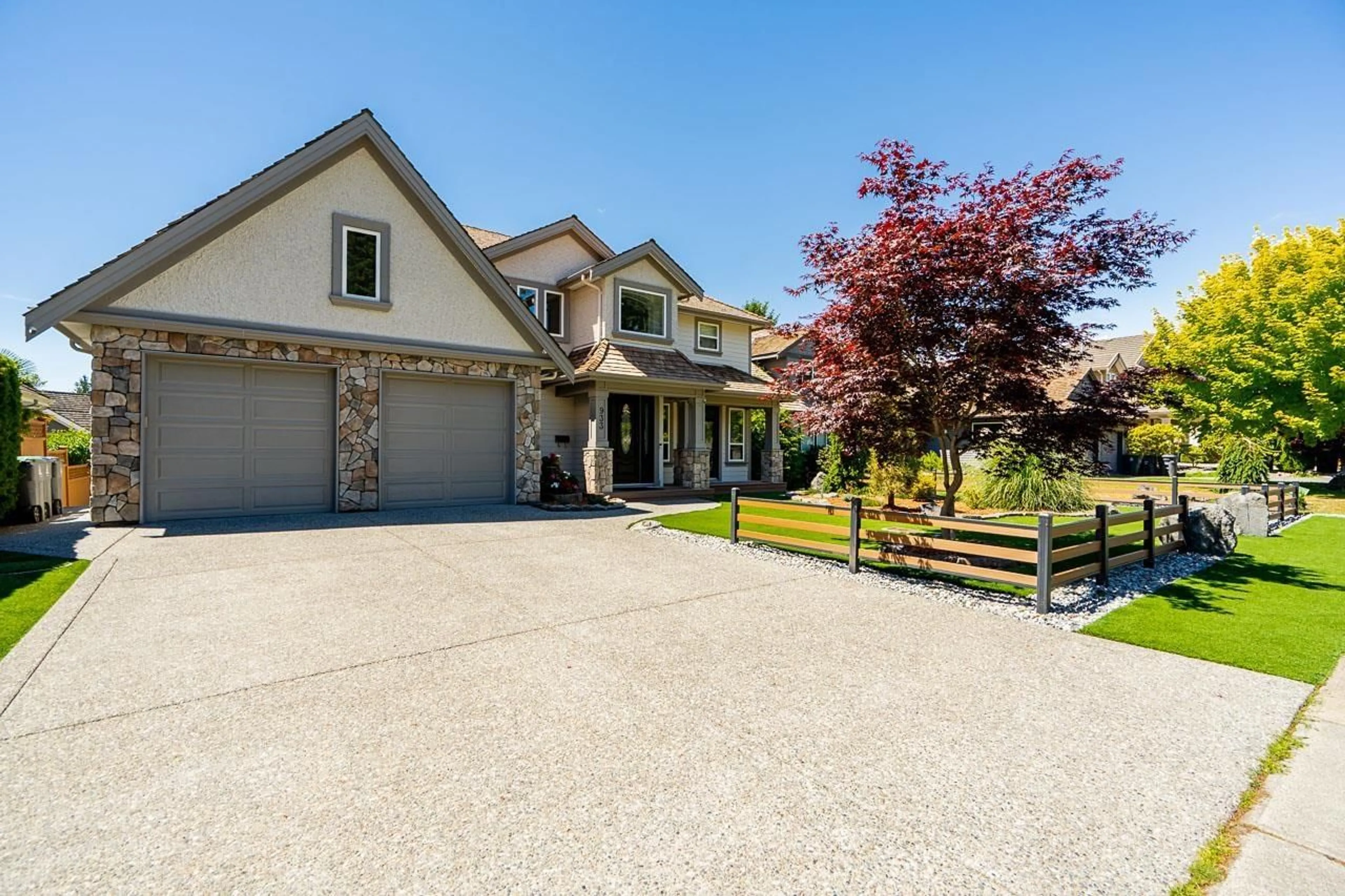 Unknown for 933 164 STREET, Surrey British Columbia V4A4Y4