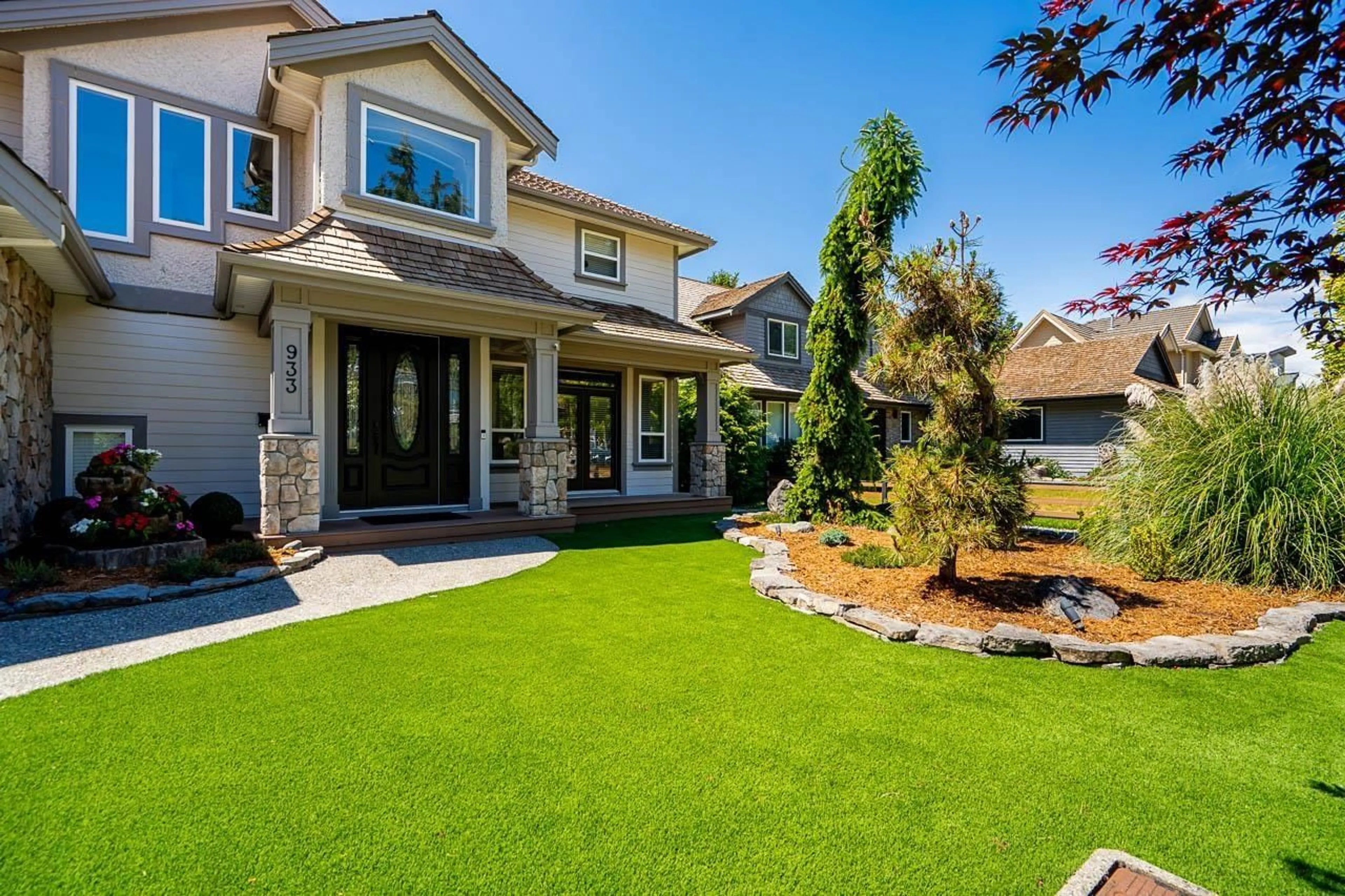 Unknown for 933 164 STREET, Surrey British Columbia V4A4Y4
