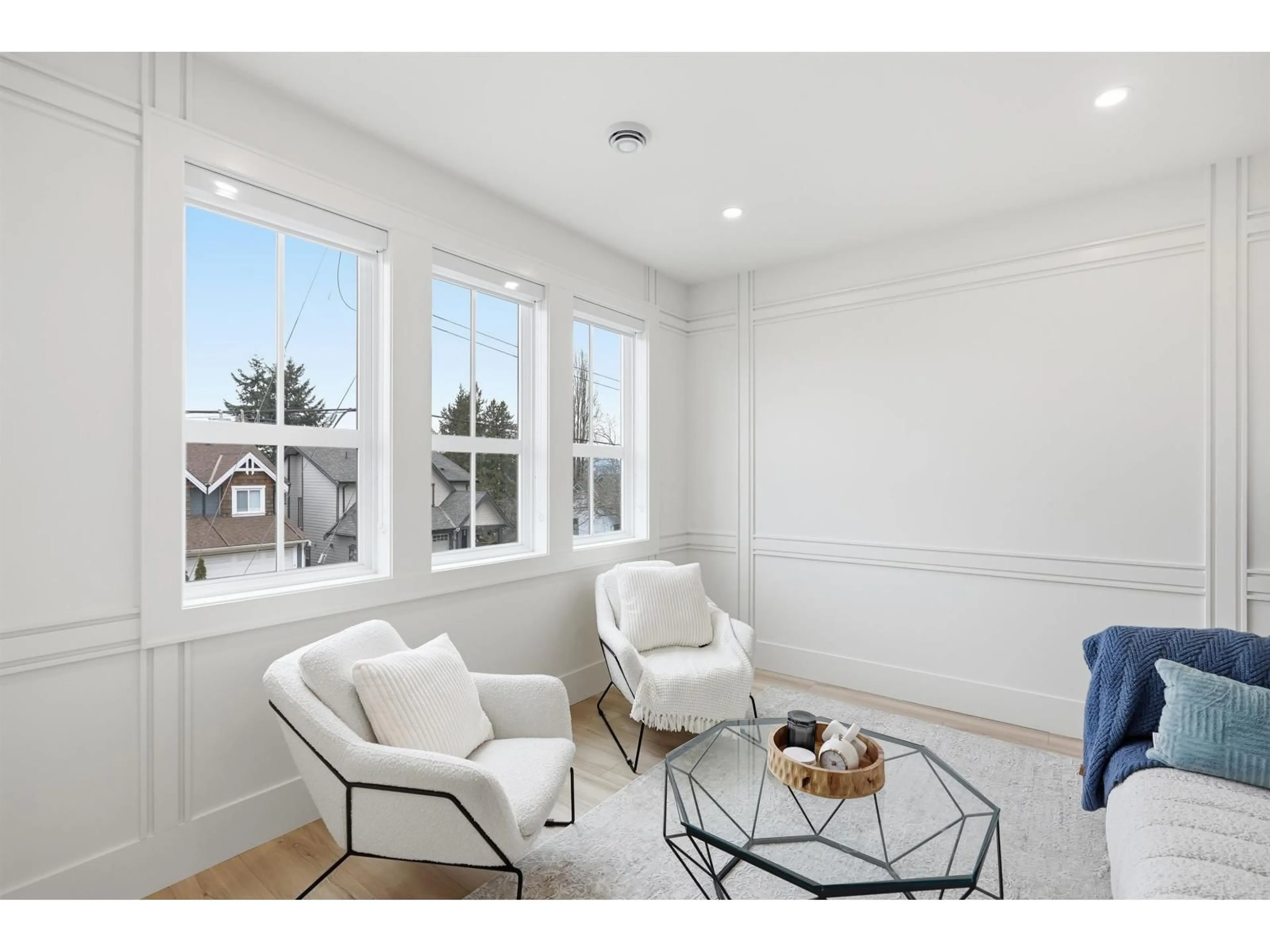 Living room with furniture, unknown for 9312 EBOR ROAD, Delta British Columbia V4C3K7