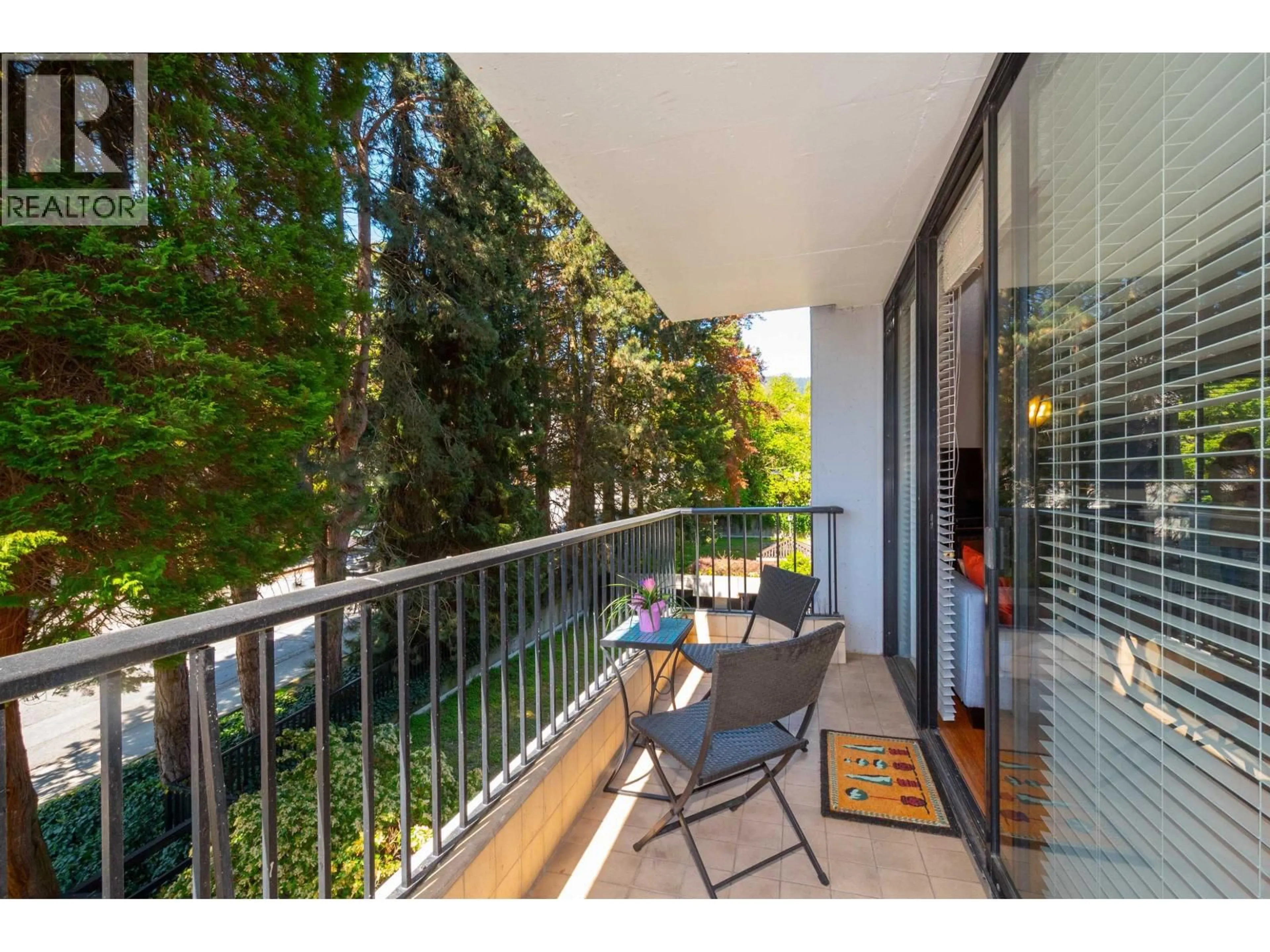 Balcony in the apartment, unknown for 204 - 650 16TH STREET, West Vancouver British Columbia V7V3R9