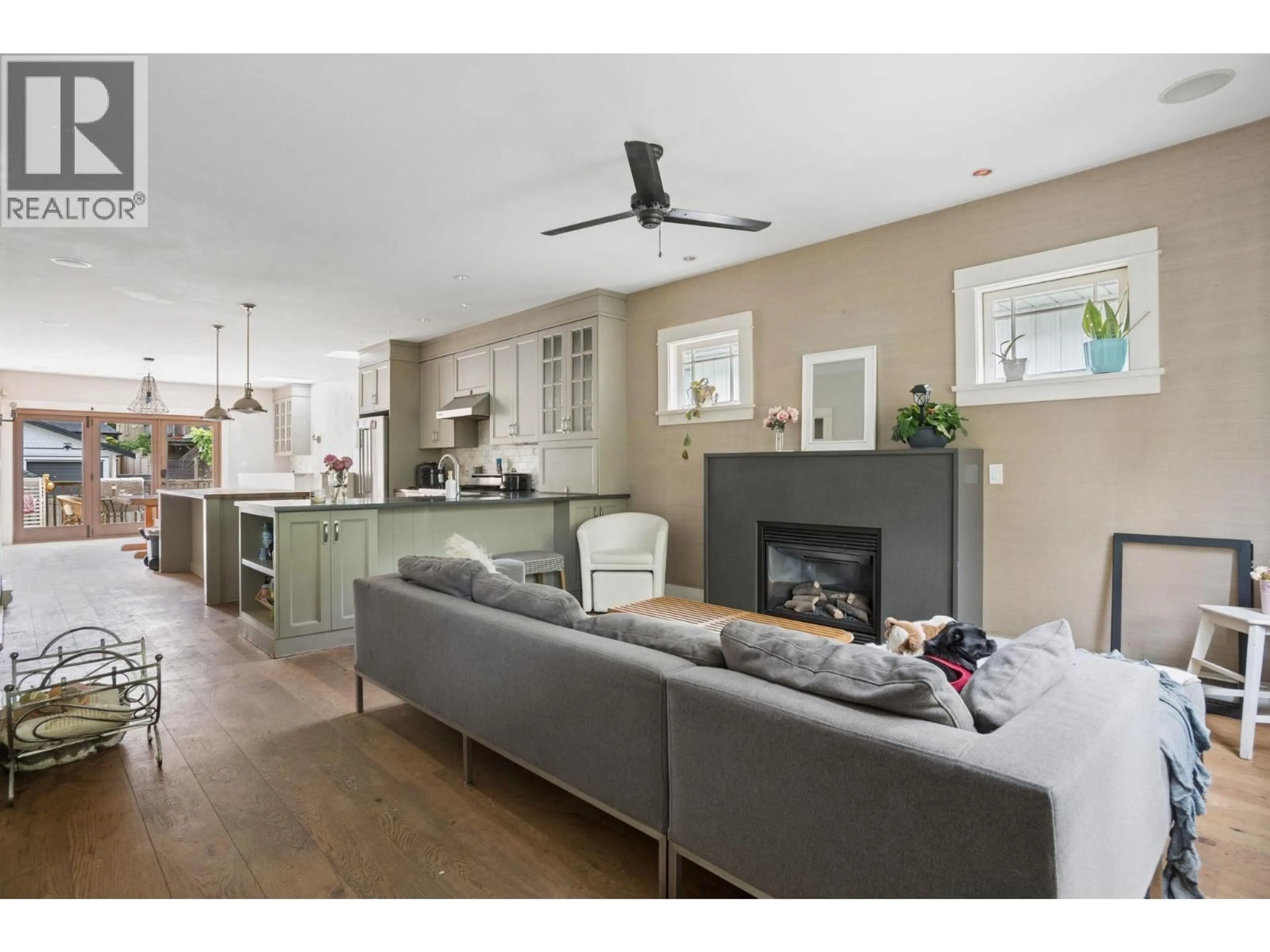 Open concept kitchen, unknown for 2252 VENABLES STREET, Vancouver British Columbia V5L2J6