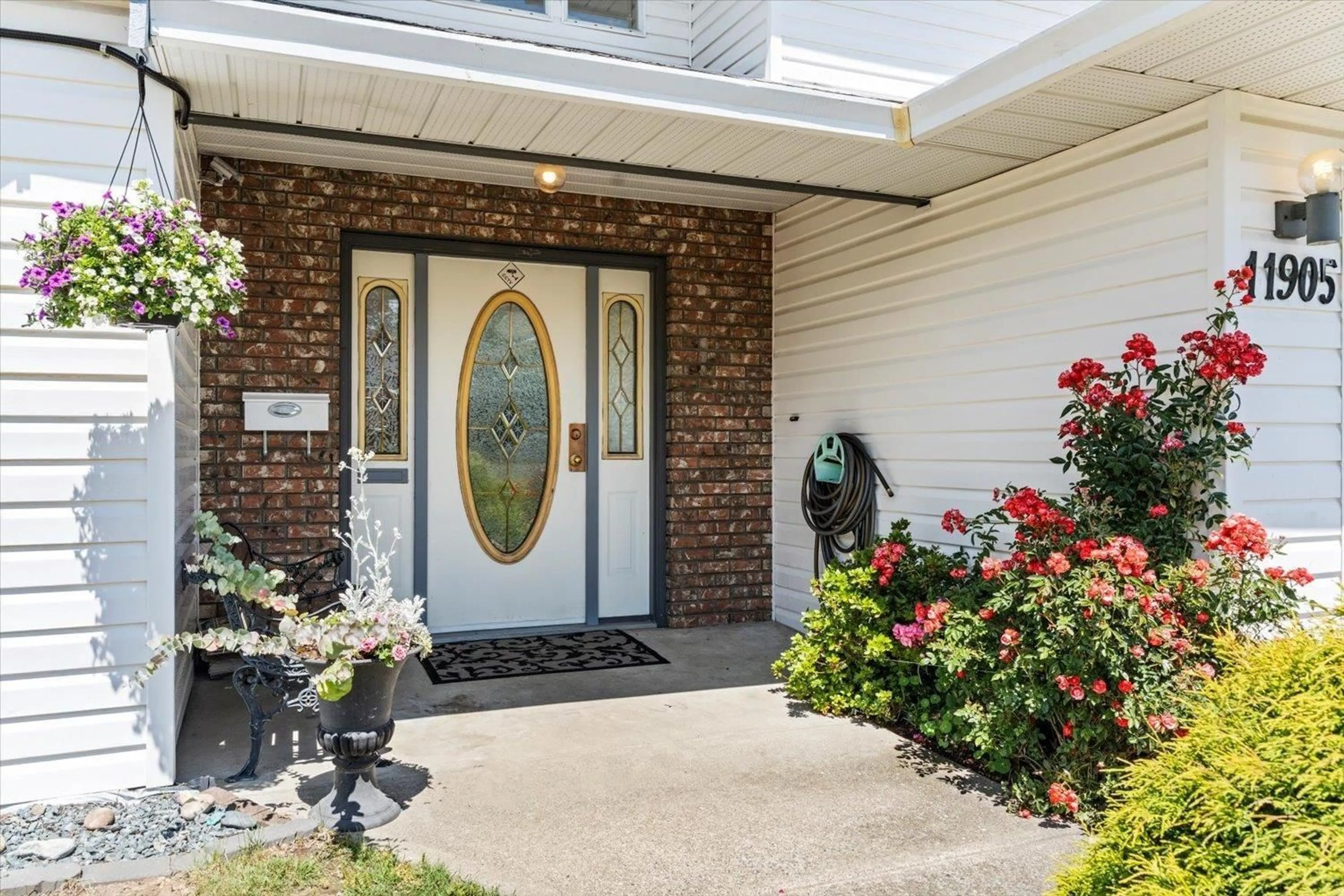 Indoor entryway for 11905 STERLING COURT, Delta British Columbia V4C7Y7