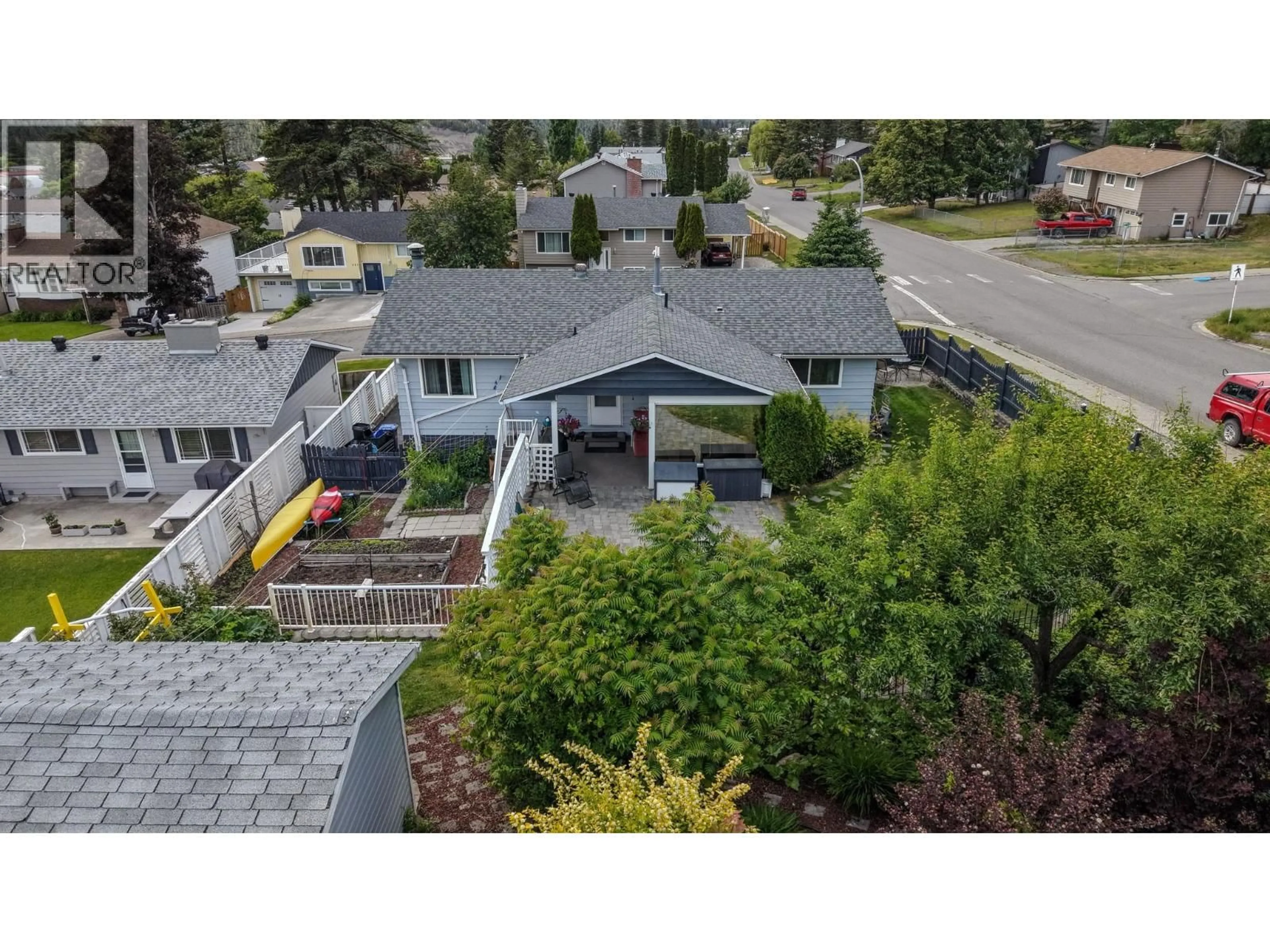 A pic from outside/outdoor area/front of a property/back of a property/a pic from drone, street for 480 SMITH STREET, Williams Lake British Columbia V2G4A3