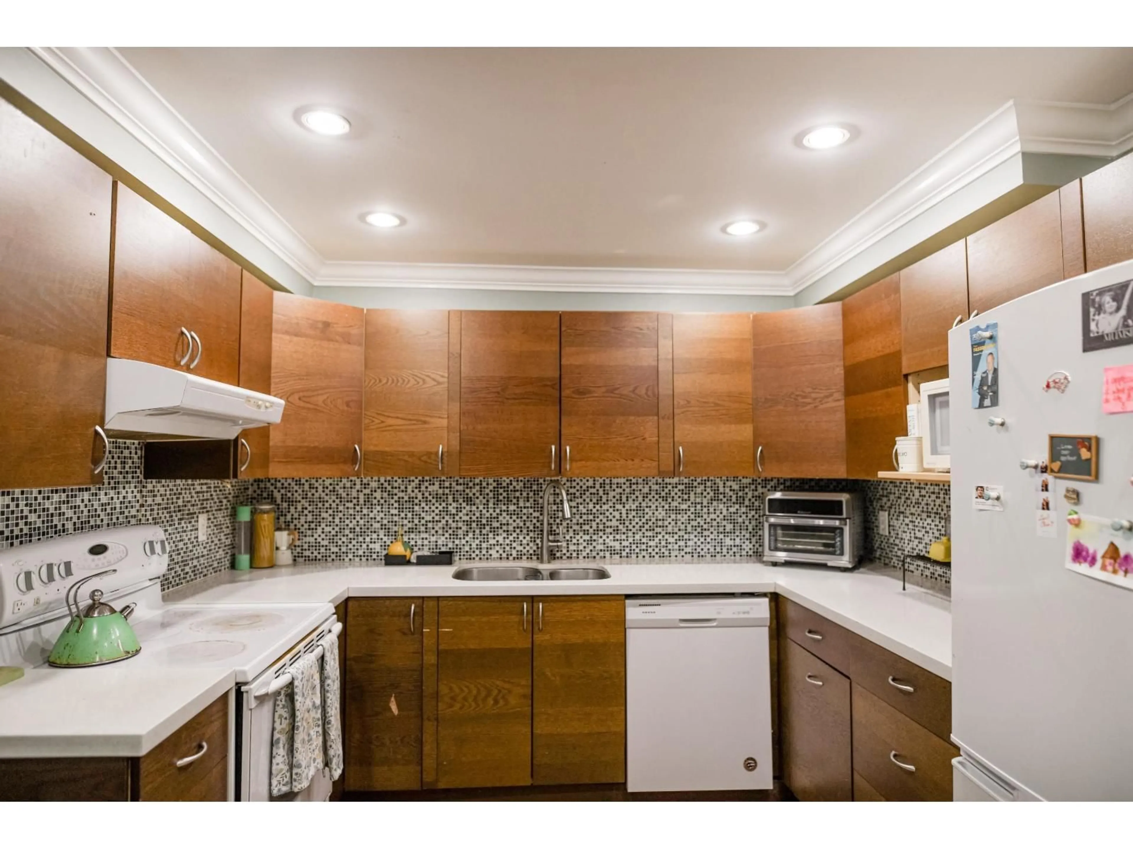 Standard kitchen, unknown for 4 - 4850 207 STREET, Langley British Columbia V3A2E3