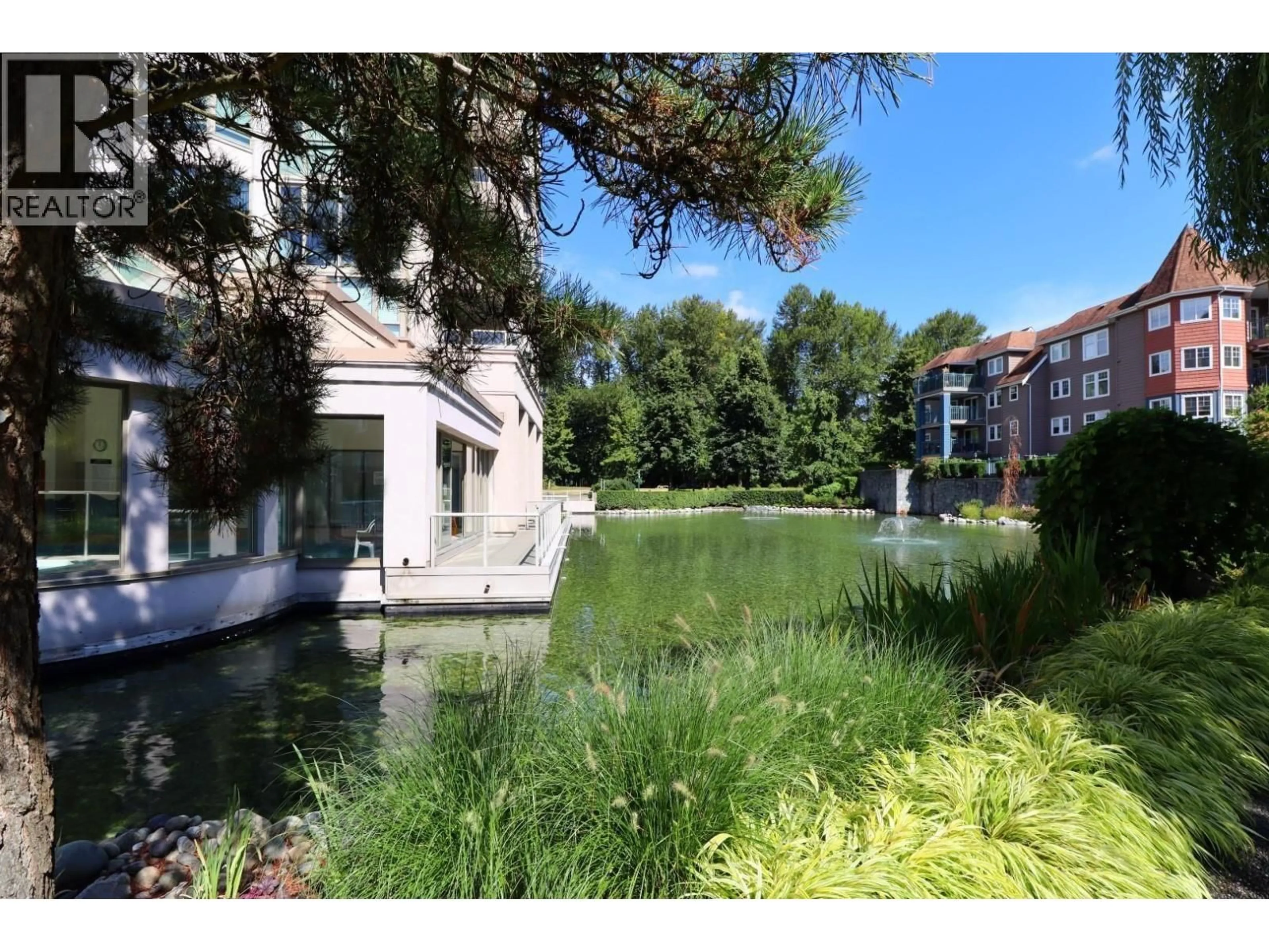 Patio, water/lake/river/ocean view for 206 - 1199 WESTWOOD STREET, Coquitlam British Columbia V3B7P6