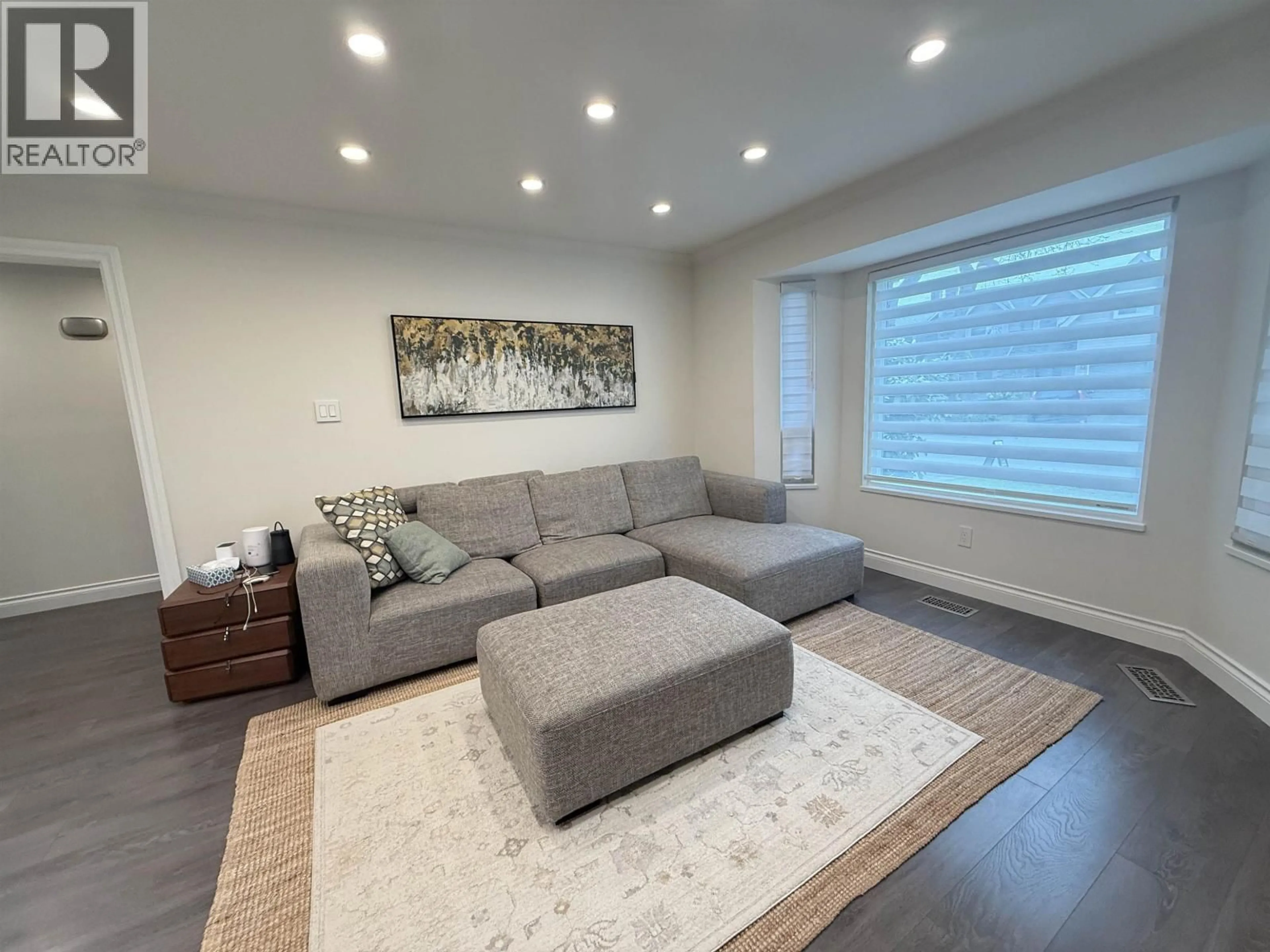 Living room with furniture, unknown for 5179 TOPAZ PLACE, Richmond British Columbia V7C4Z3