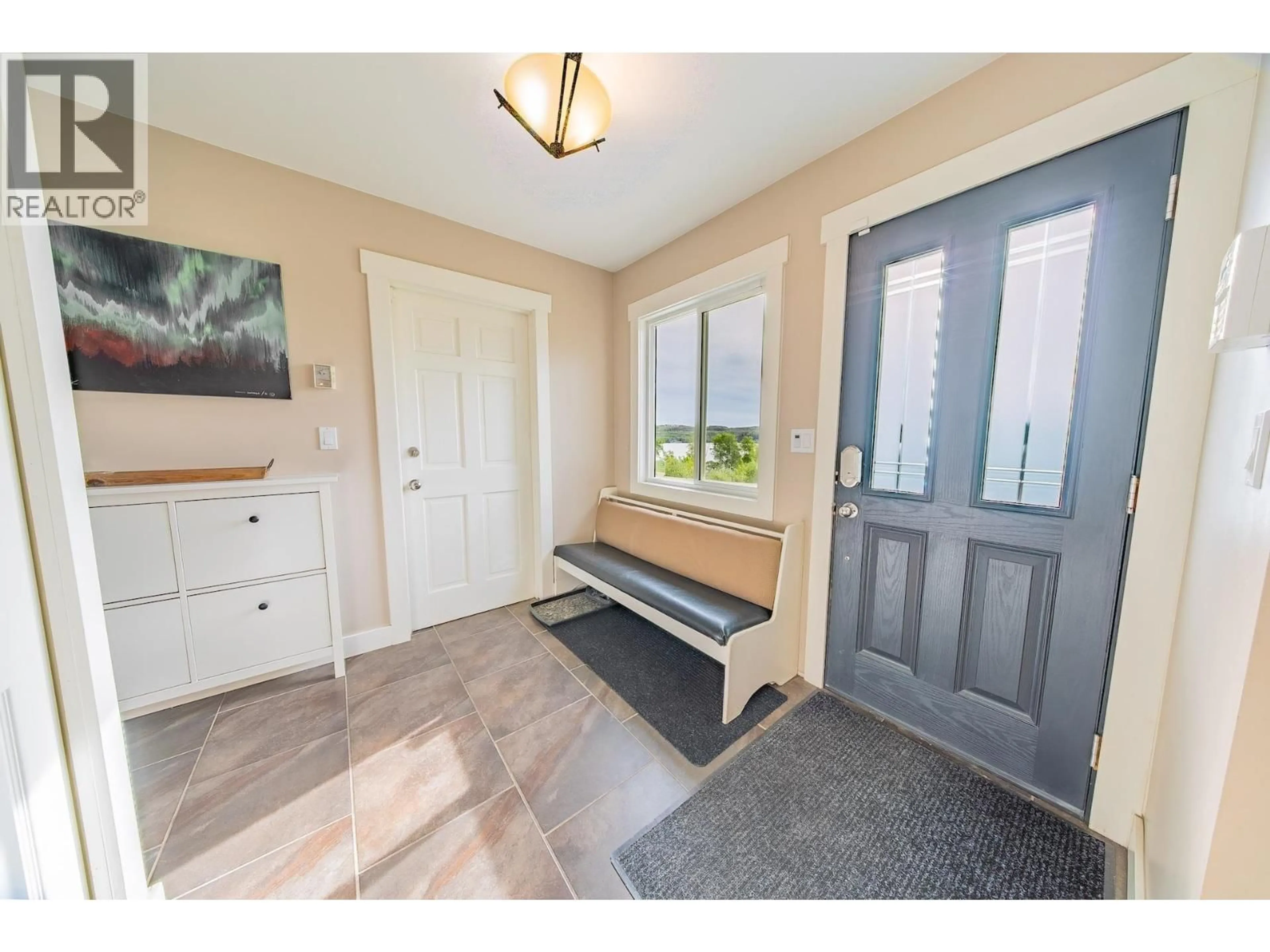 Indoor entryway for 13258 CHARLIE LAKE CRESCENT, Charlie Lake British Columbia V1J8G2