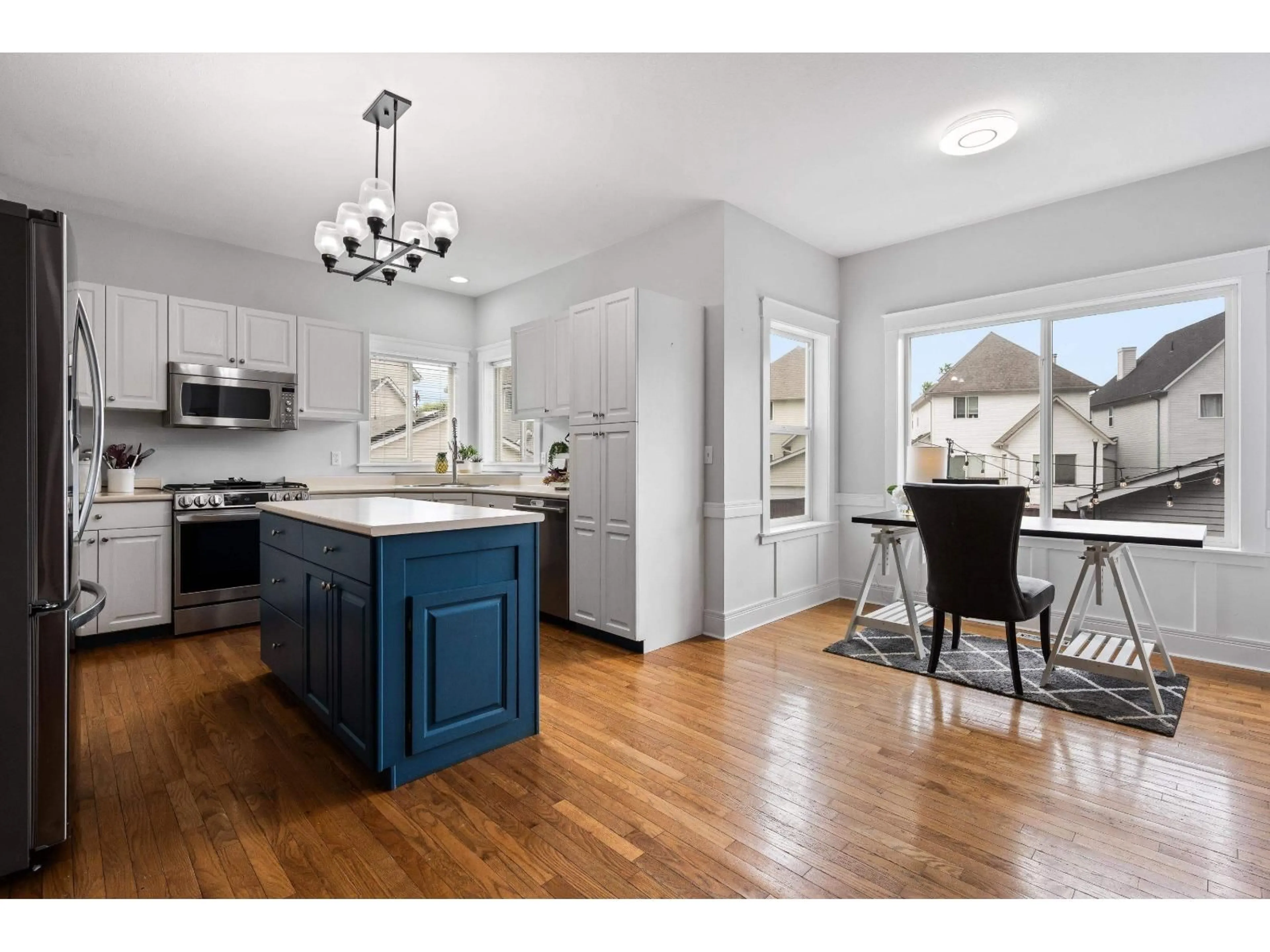 Open concept kitchen, wood/laminate floor for 46405 ASHBY DRIVE, Chilliwack British Columbia V2R5N4