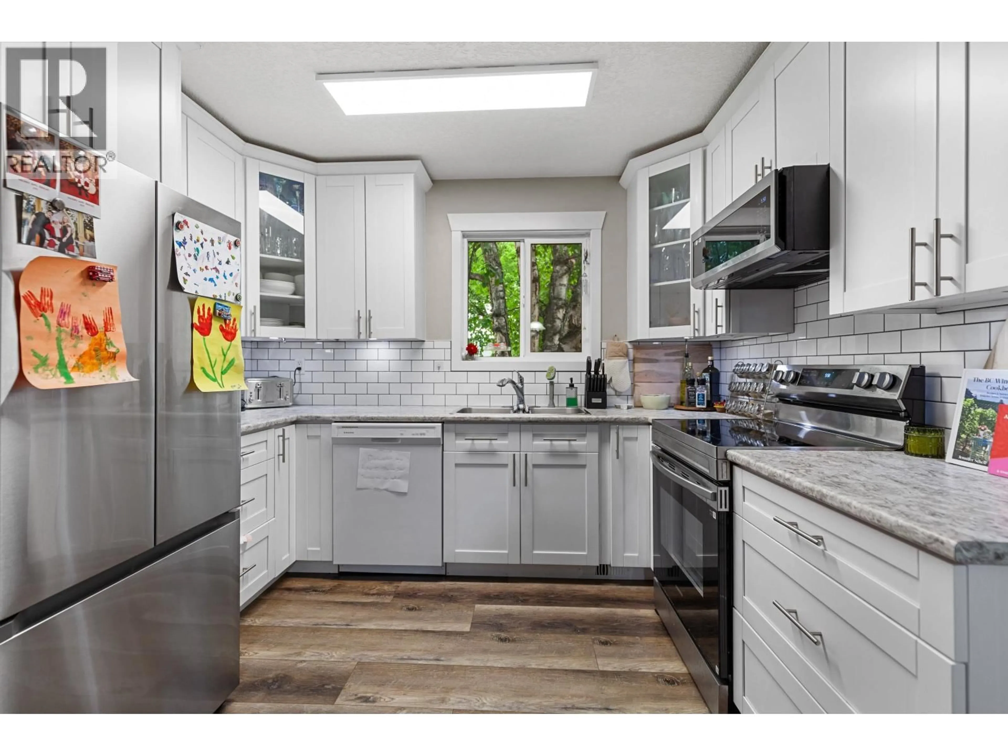 Standard kitchen, unknown for 104 AITKEN CRESCENT, Prince George British Columbia V2L4N1