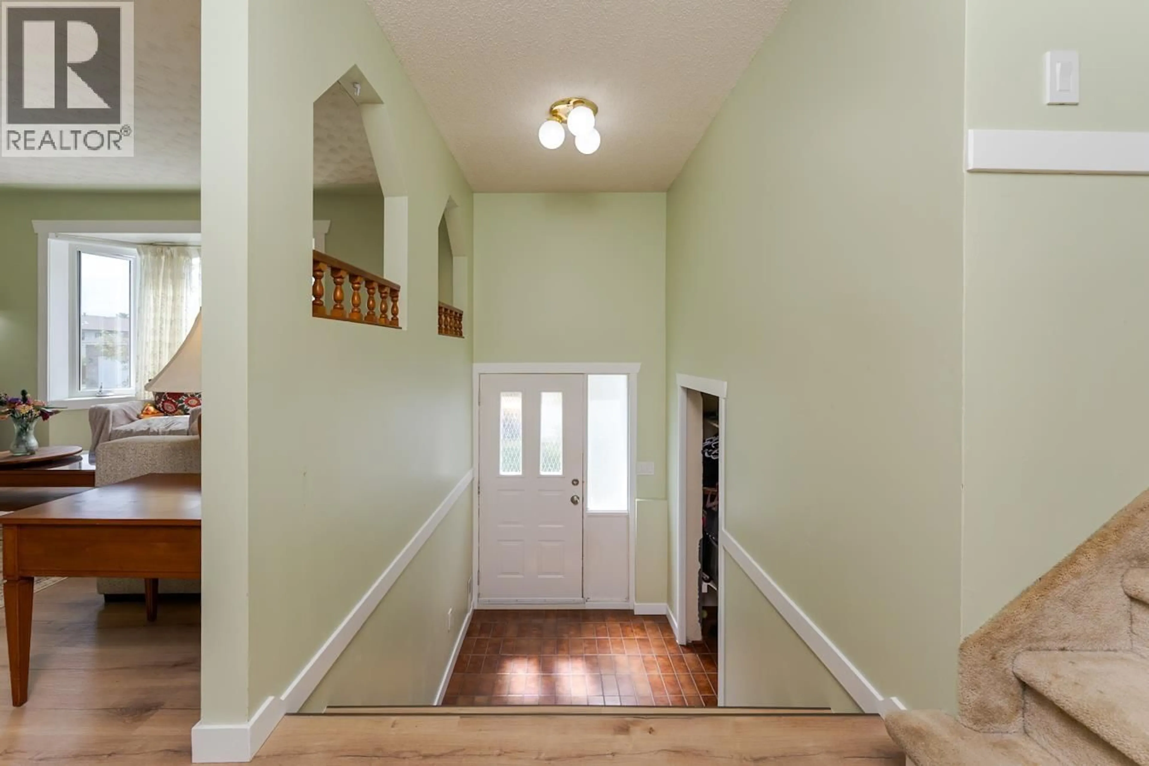Indoor entryway for 3808 GRACE CRESCENT, Prince George British Columbia V2N4N5