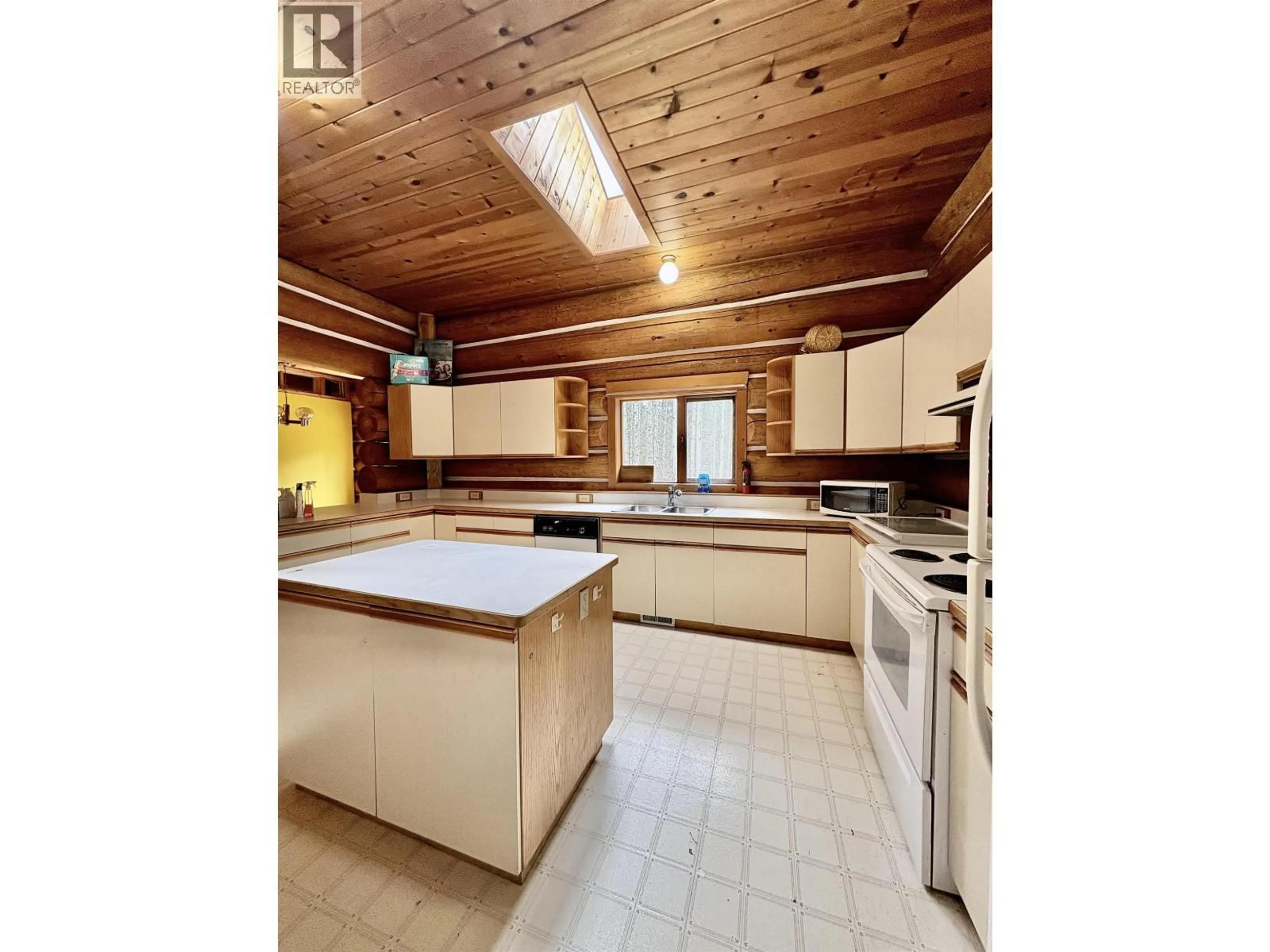 Open concept kitchen, wood/laminate floor for 3804 SPRING CREEK DRIVE, Terrace British Columbia V8G0C5