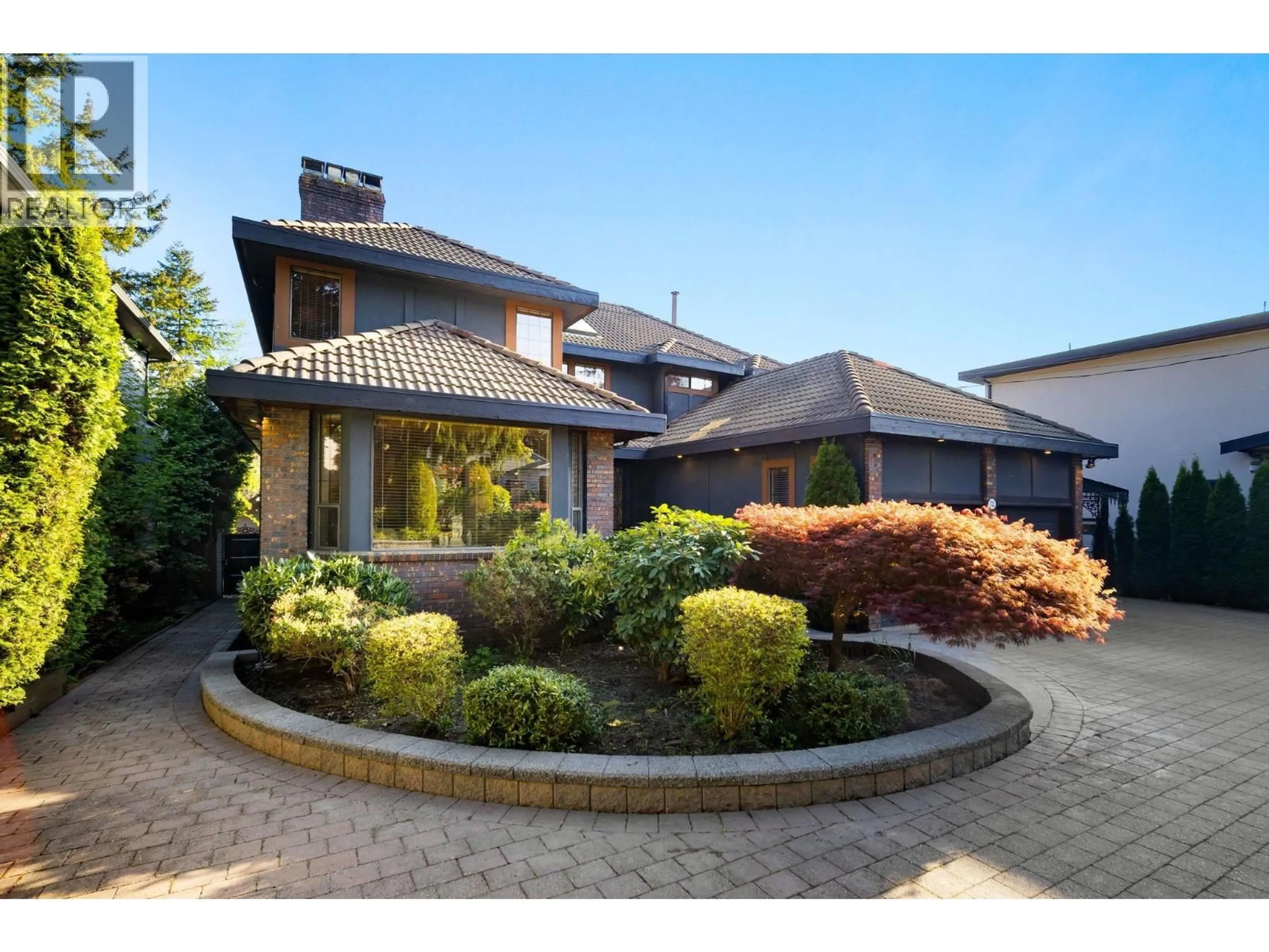 Home with brick exterior material, street for 732 ROCHESTER AVENUE, Coquitlam British Columbia V3K2V8