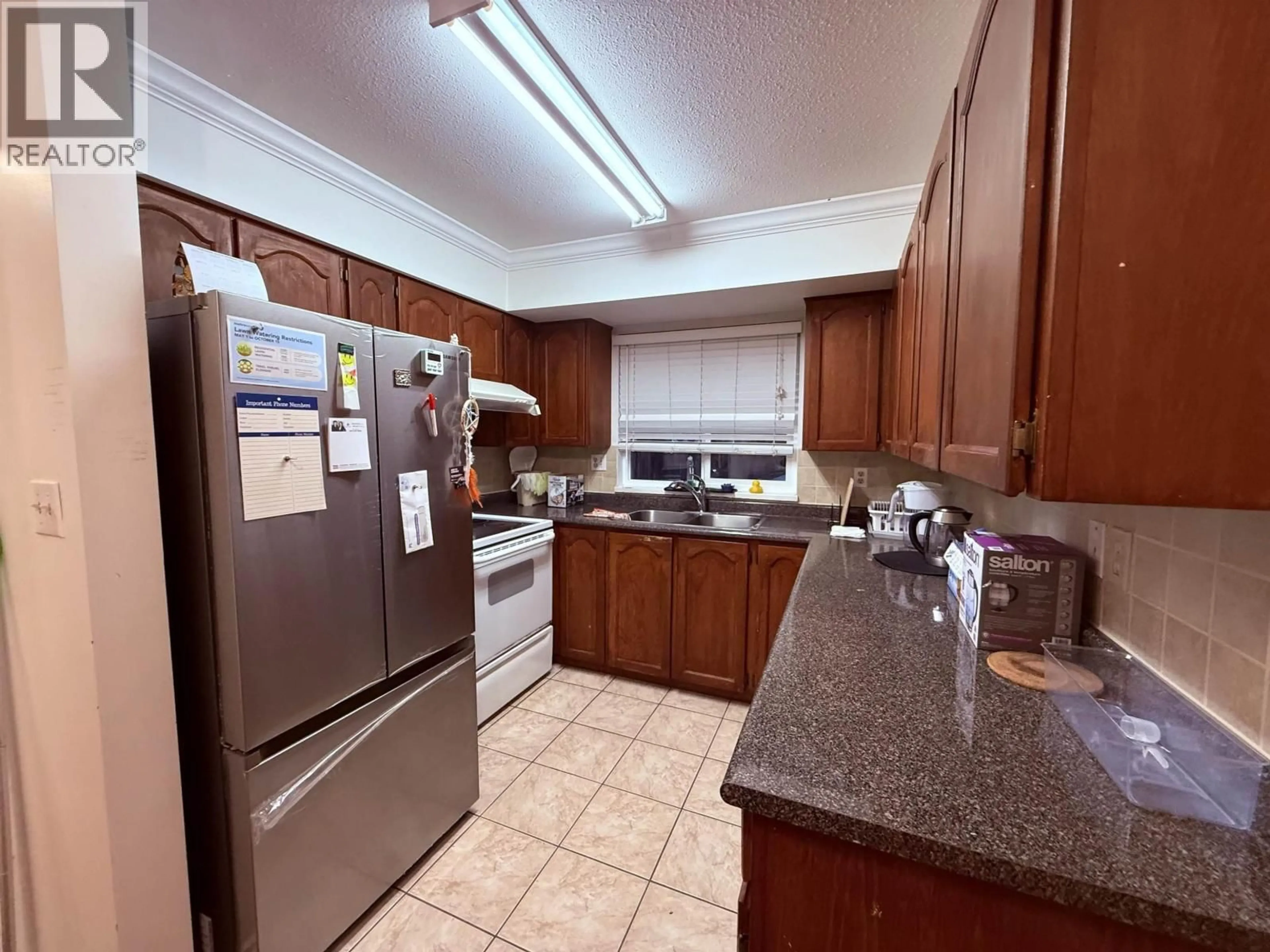Standard kitchen, ceramic/tile floor for 5 - 7171 BLUNDELL ROAD, Richmond British Columbia V6Y1J5