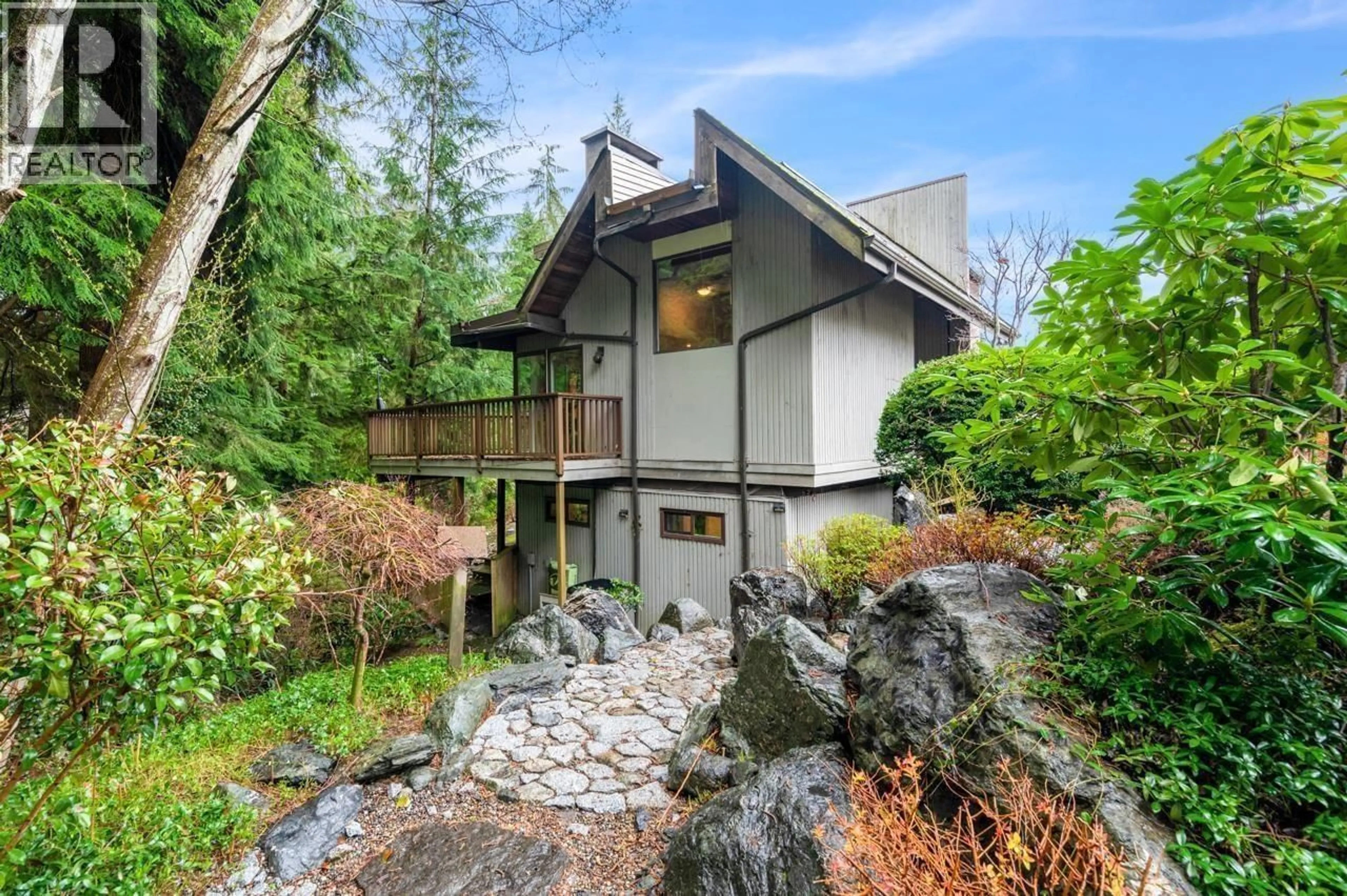 Unknown for 5344 CLIFFRIDGE AVENUE, North Vancouver British Columbia V7R3V4