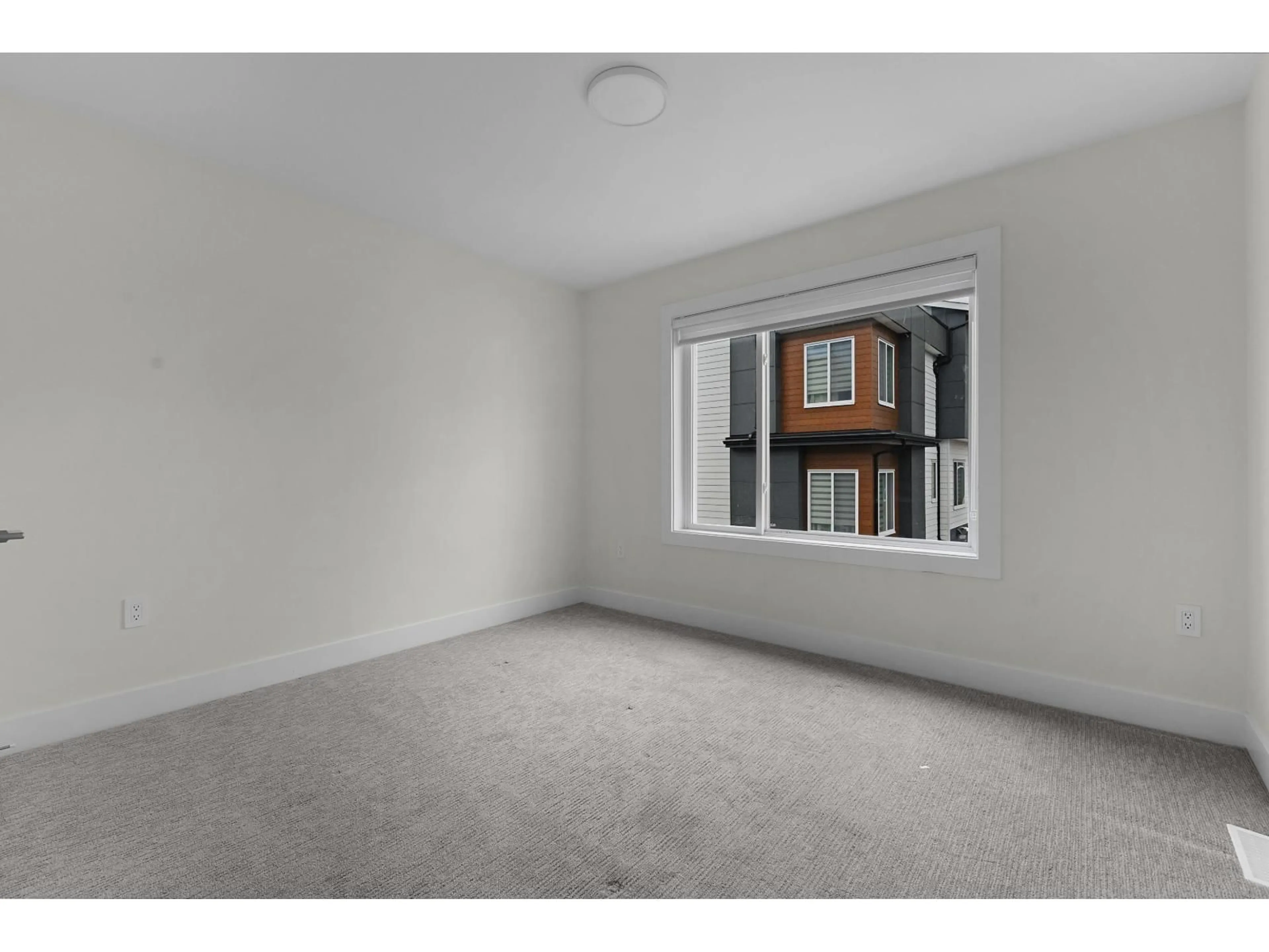 A pic of a room for 48 - 9652 162A STREET, Surrey British Columbia V4N2E4