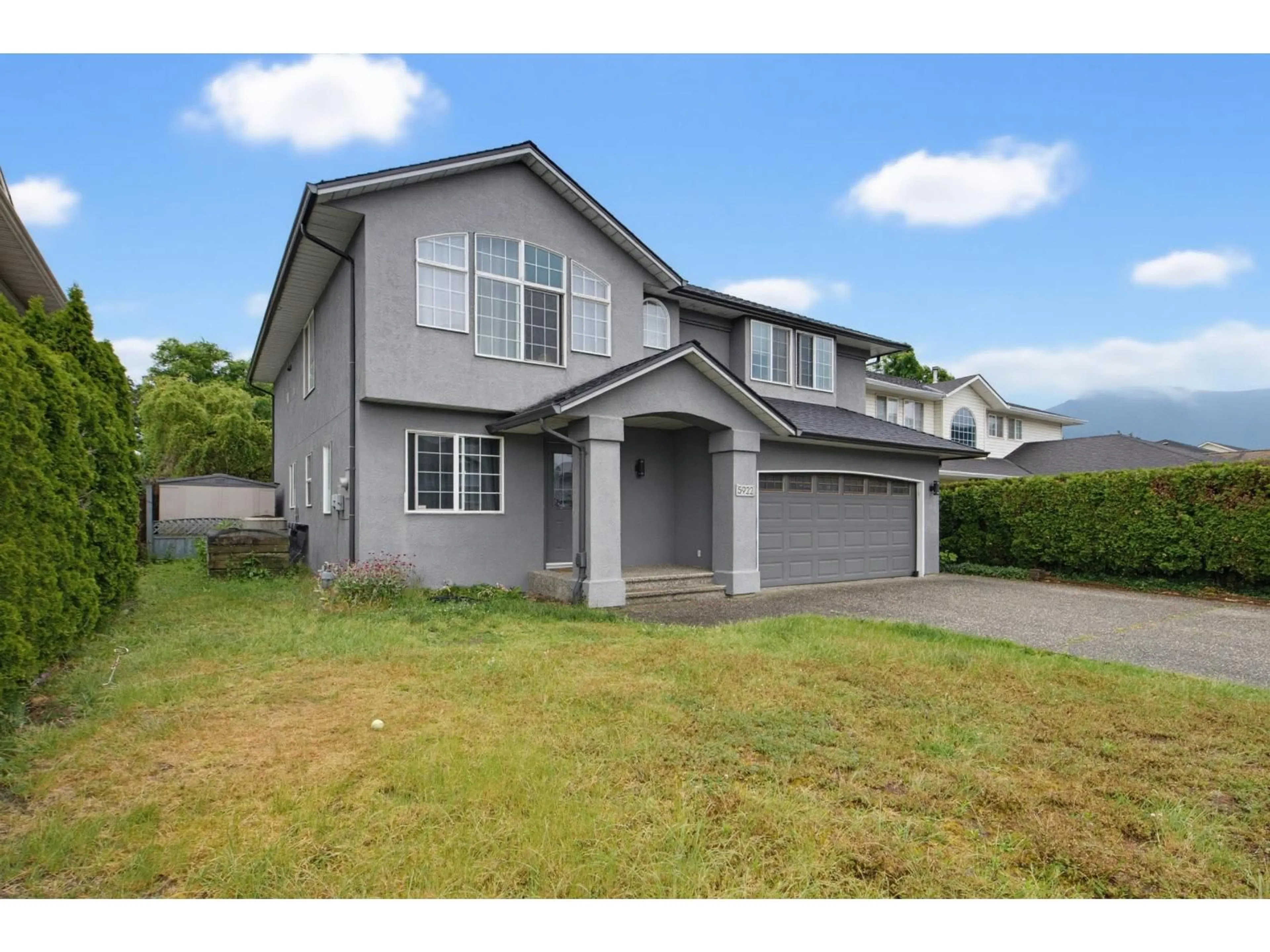 Home with vinyl exterior material, street for 5922 BIRMINGHAM PLACE, Chilliwack British Columbia V2R3G1