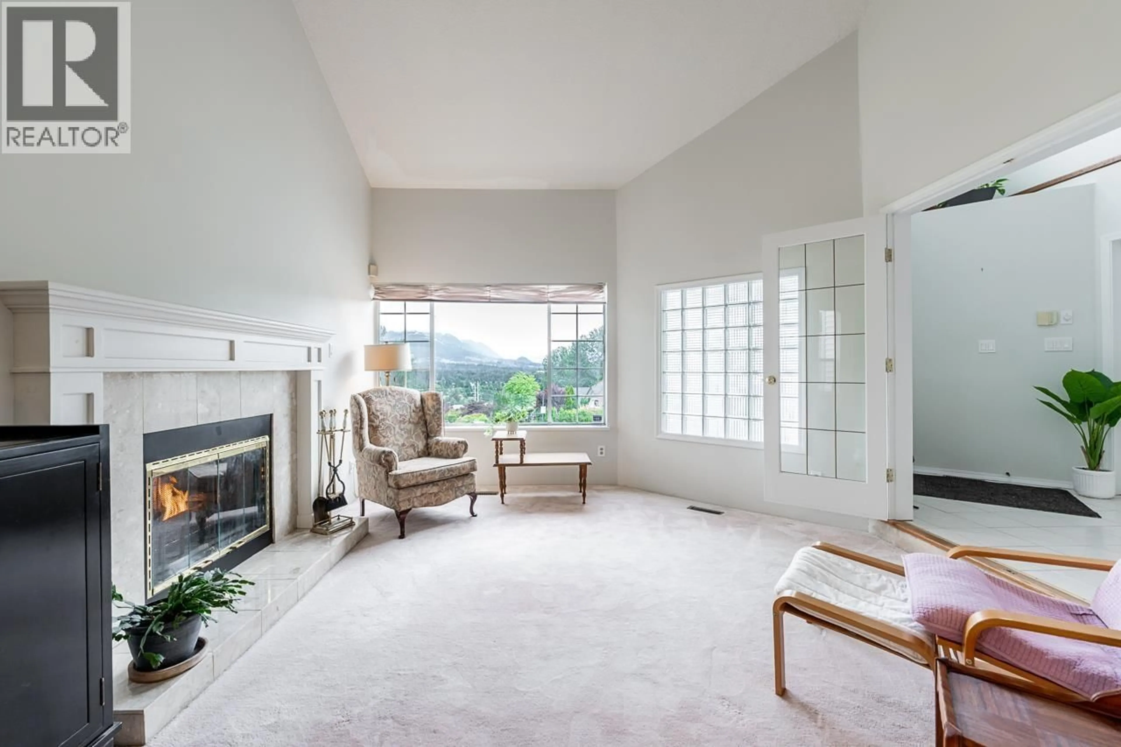 Living room with furniture, unknown for 2917 KALAMALKA DRIVE, Coquitlam British Columbia V3C5Z7