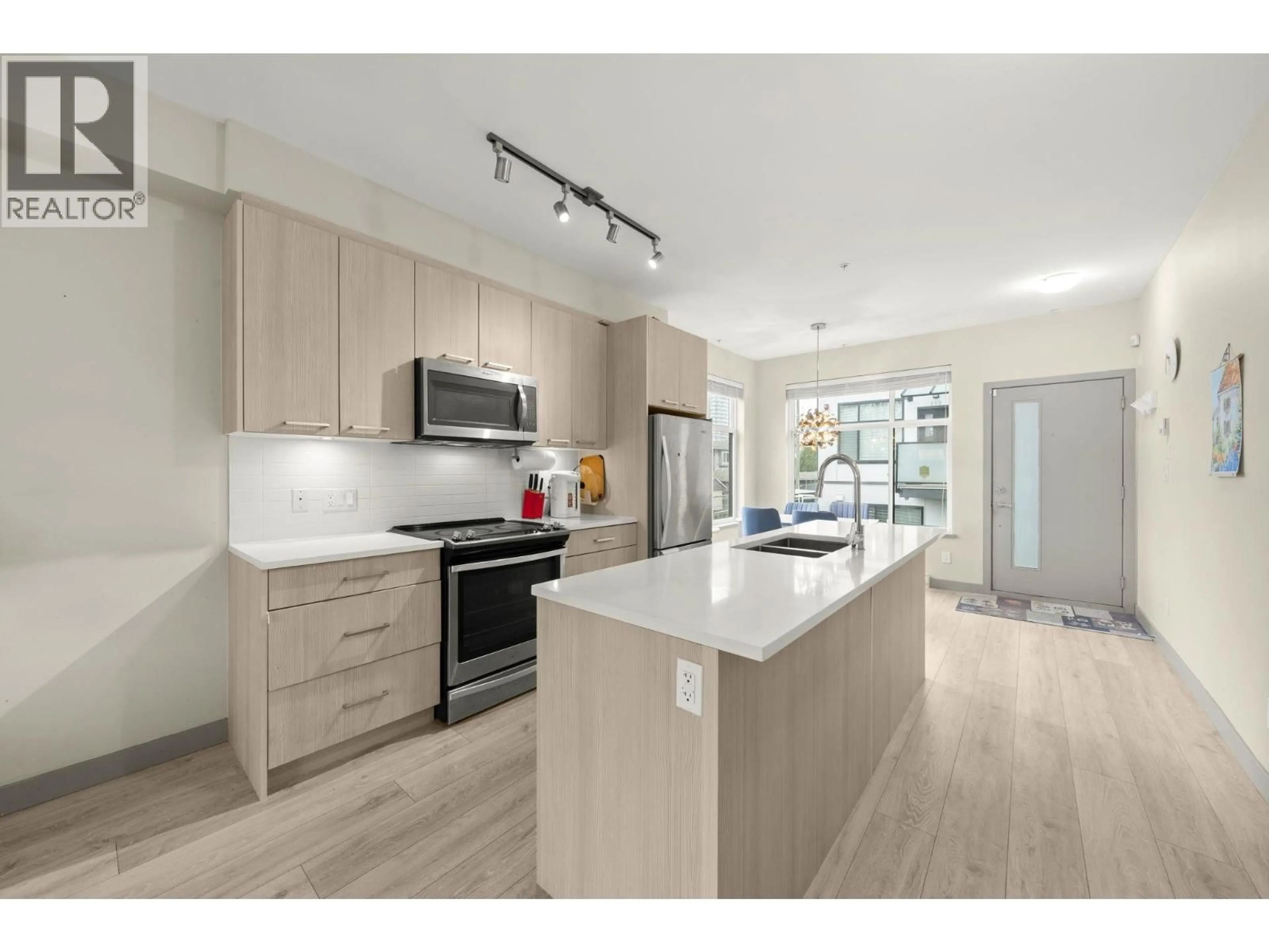 Open concept kitchen, unknown for 216 - 7001 ROYAL OAK AVENUE, Burnaby British Columbia V5J0H2