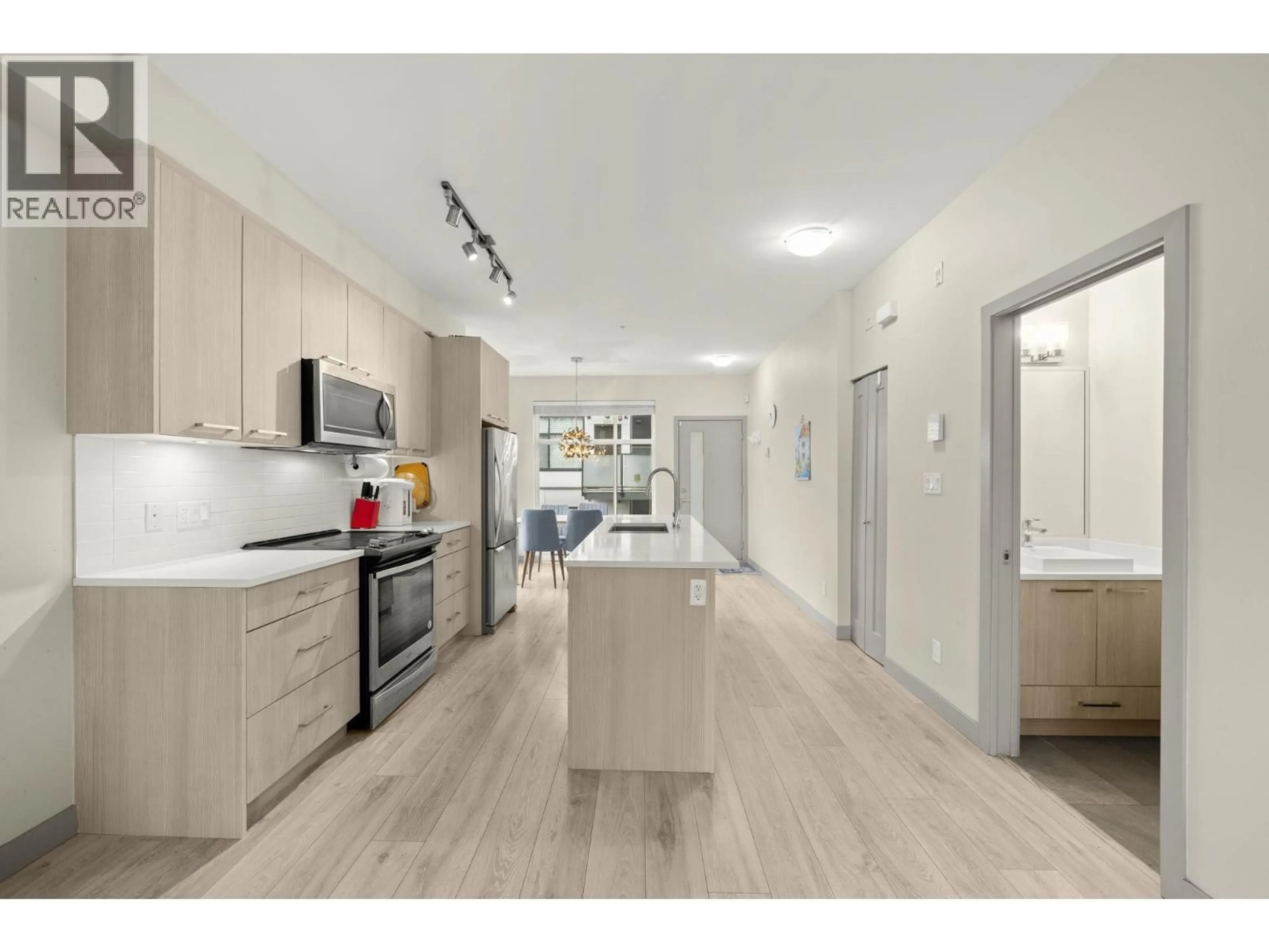 Open concept kitchen, unknown for 216 - 7001 ROYAL OAK AVENUE, Burnaby British Columbia V5J0H2