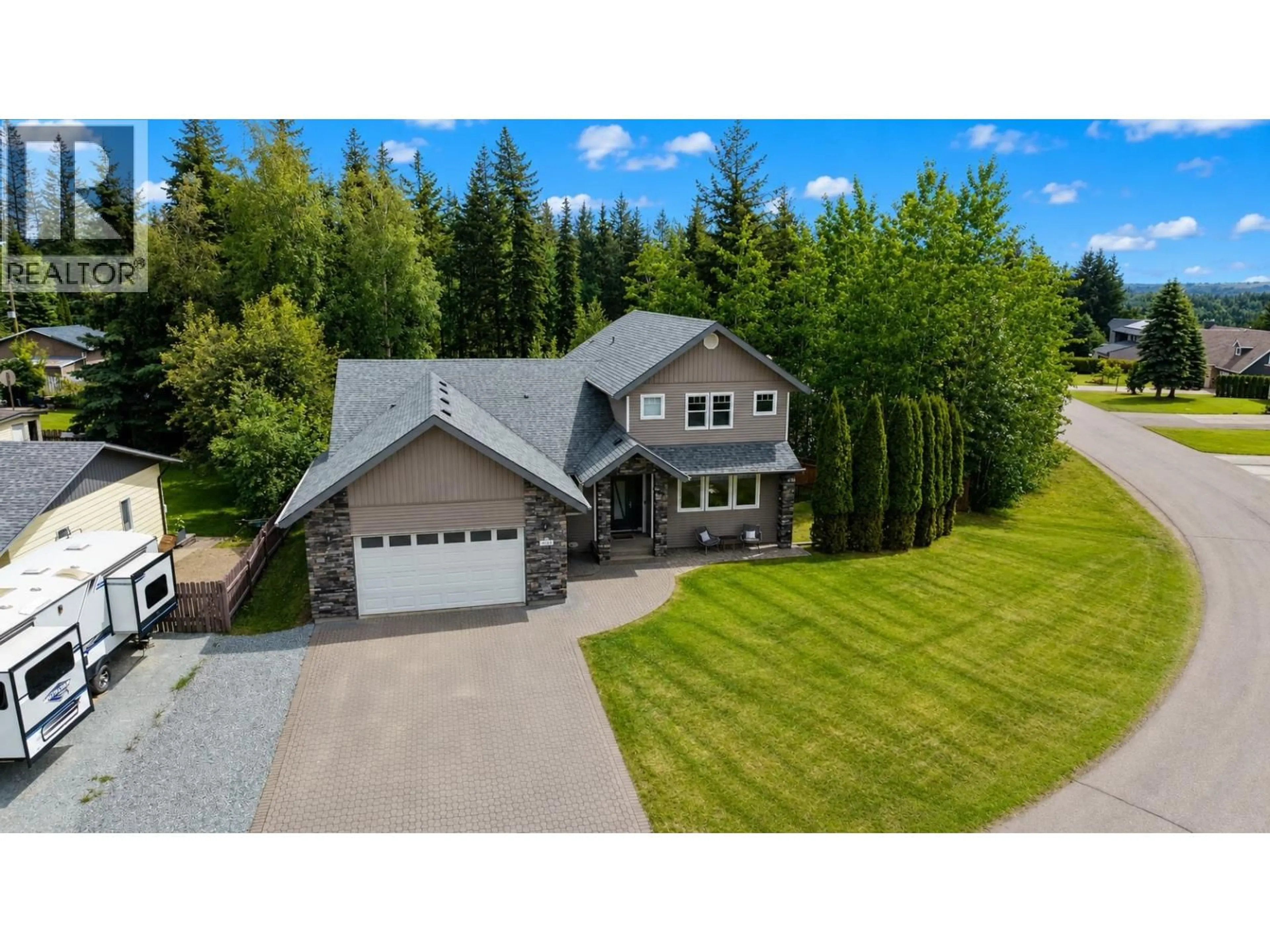 A pic from outside/outdoor area/front of a property/back of a property/a pic from drone, unknown for 3016 RIDGEVIEW DRIVE, Prince George British Columbia V2K3R9